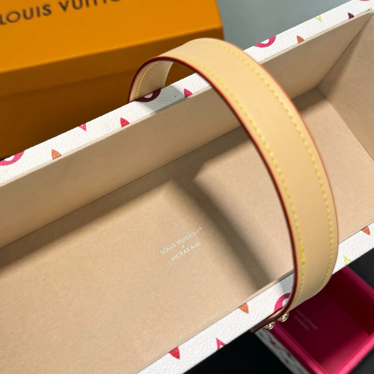 Текстиль Louis Vuitton 6348676