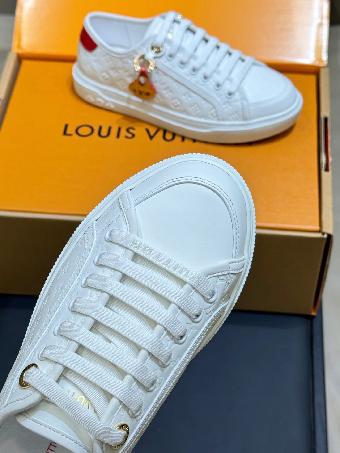 Кроссовки Женские Louis Vuitton 1769992