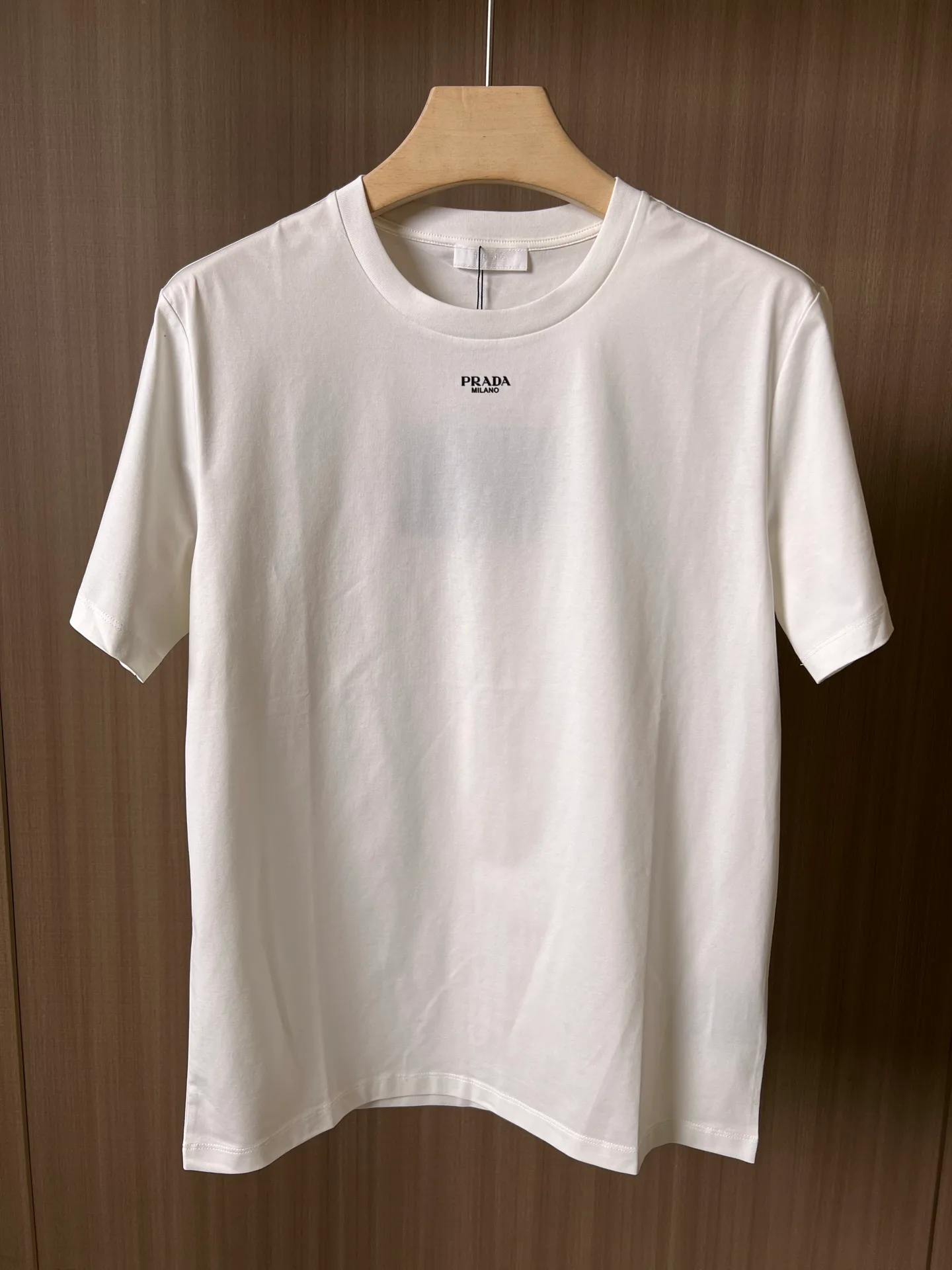 Футболки Женские Prada 11000483
