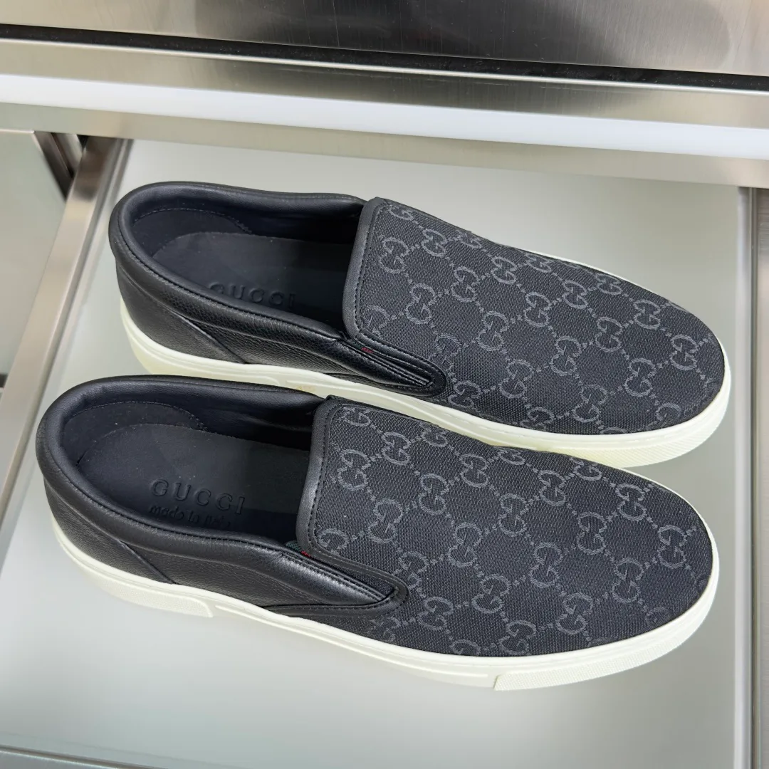 Кроссовки Мужские Gucci 13300436