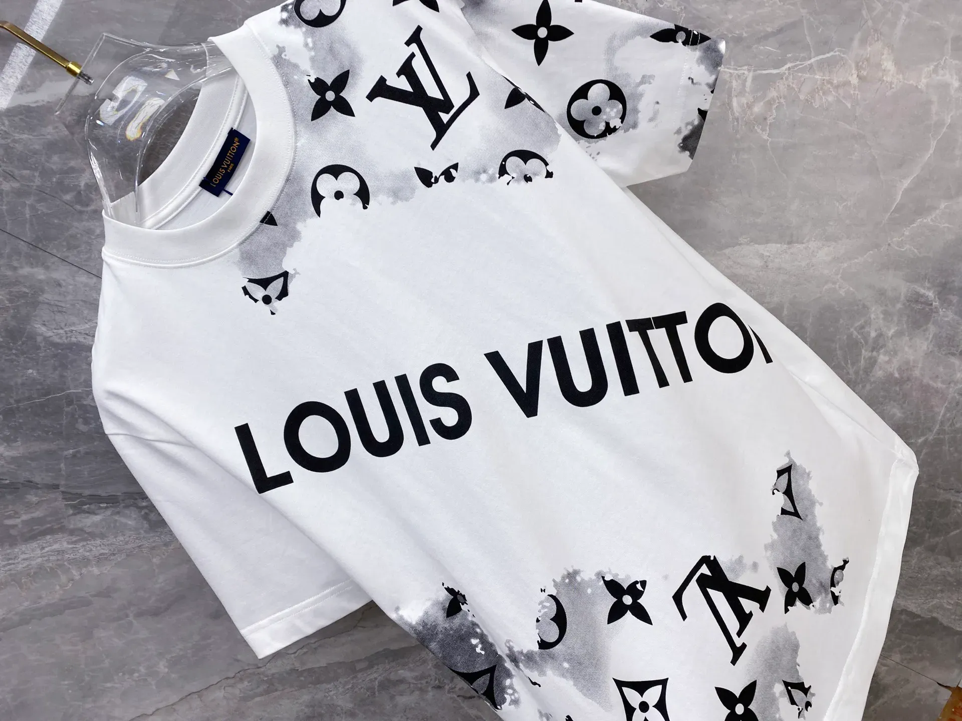 Футболки Мужские Louis Vuitton 1467620