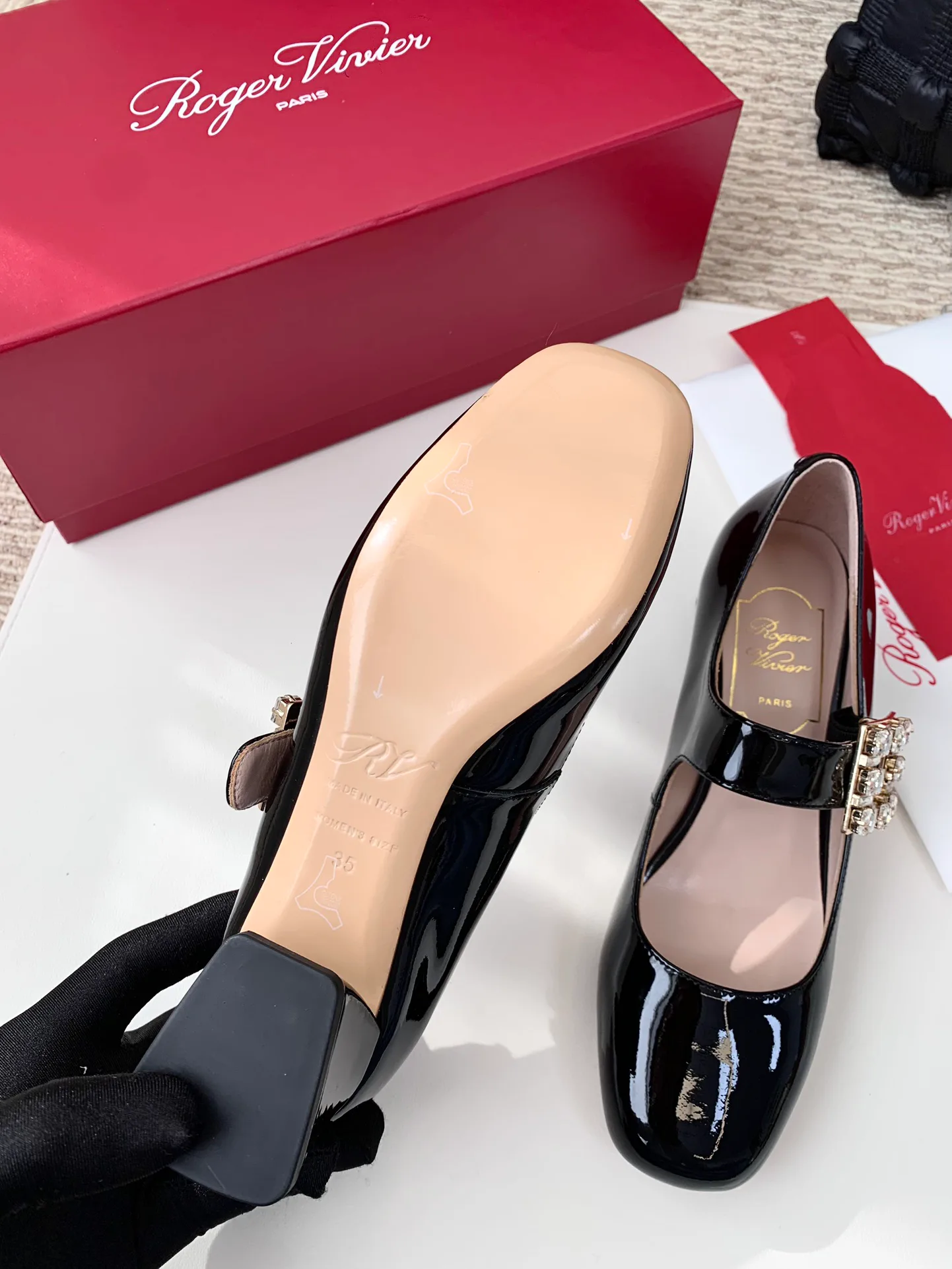 Туфли Женские Roger Vivier 17990350