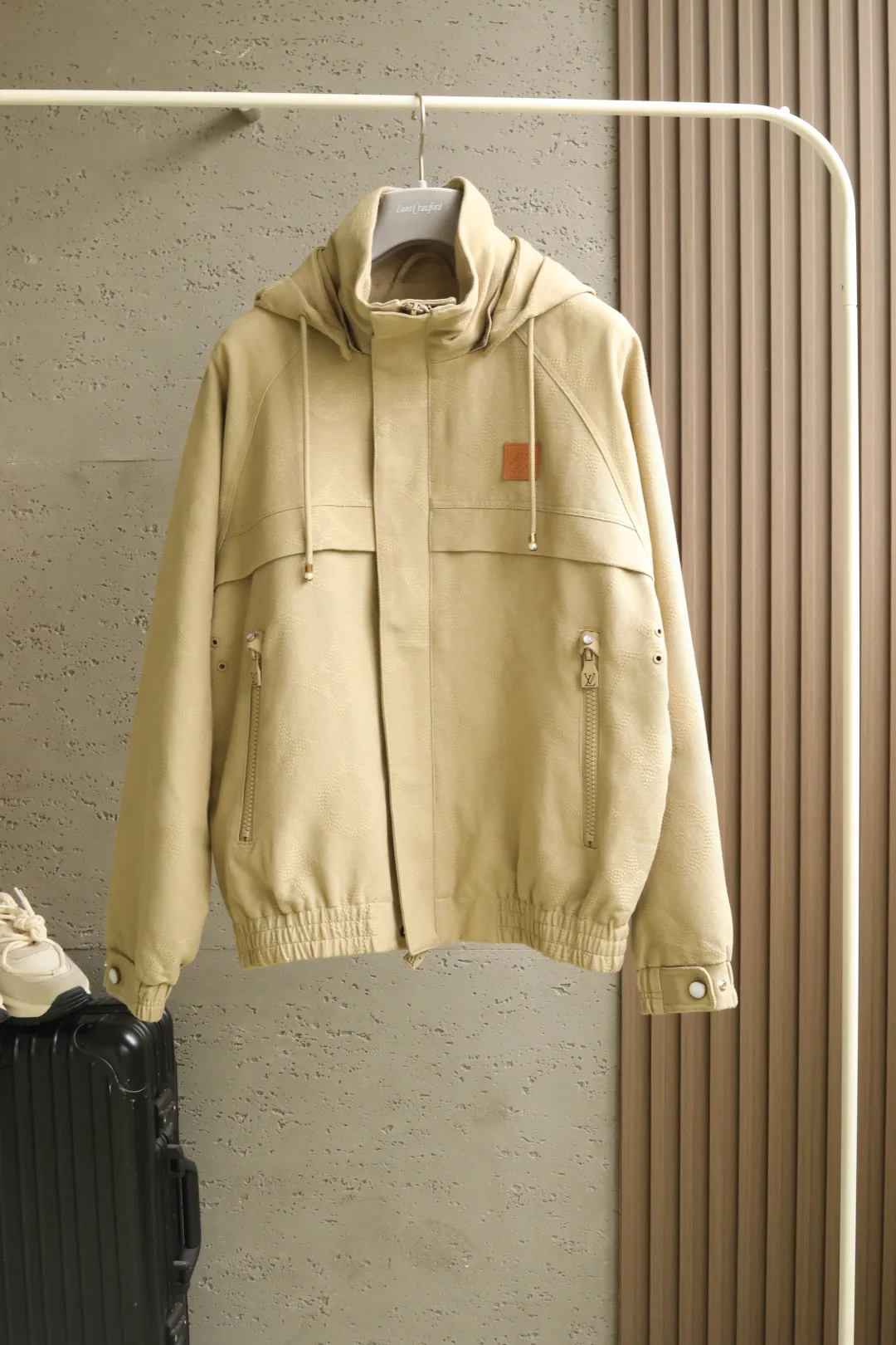 Куртки И Пуховики Мужские Louis Vuitton 5715429