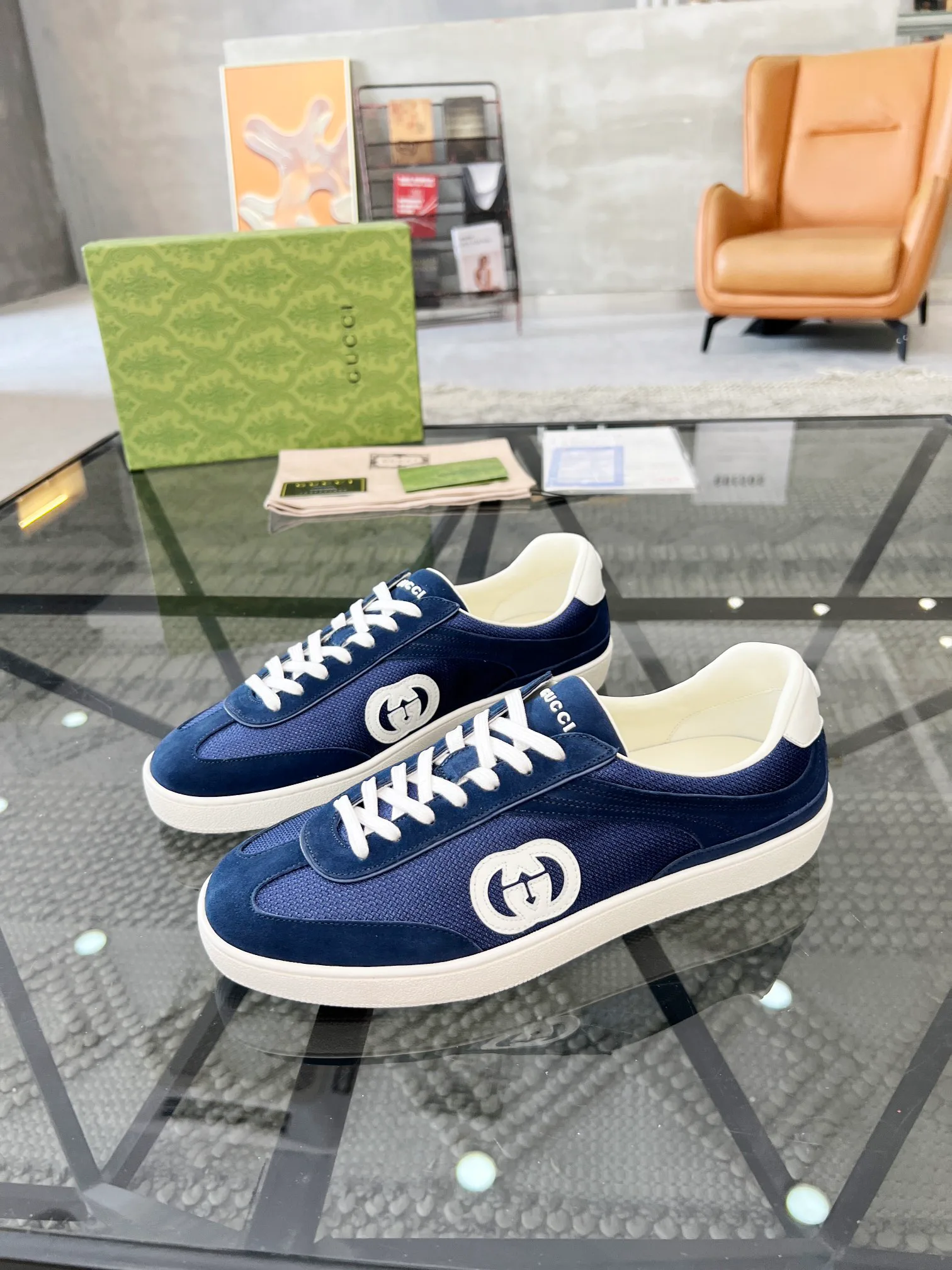 Кроссовки Женские Gucci 5813694