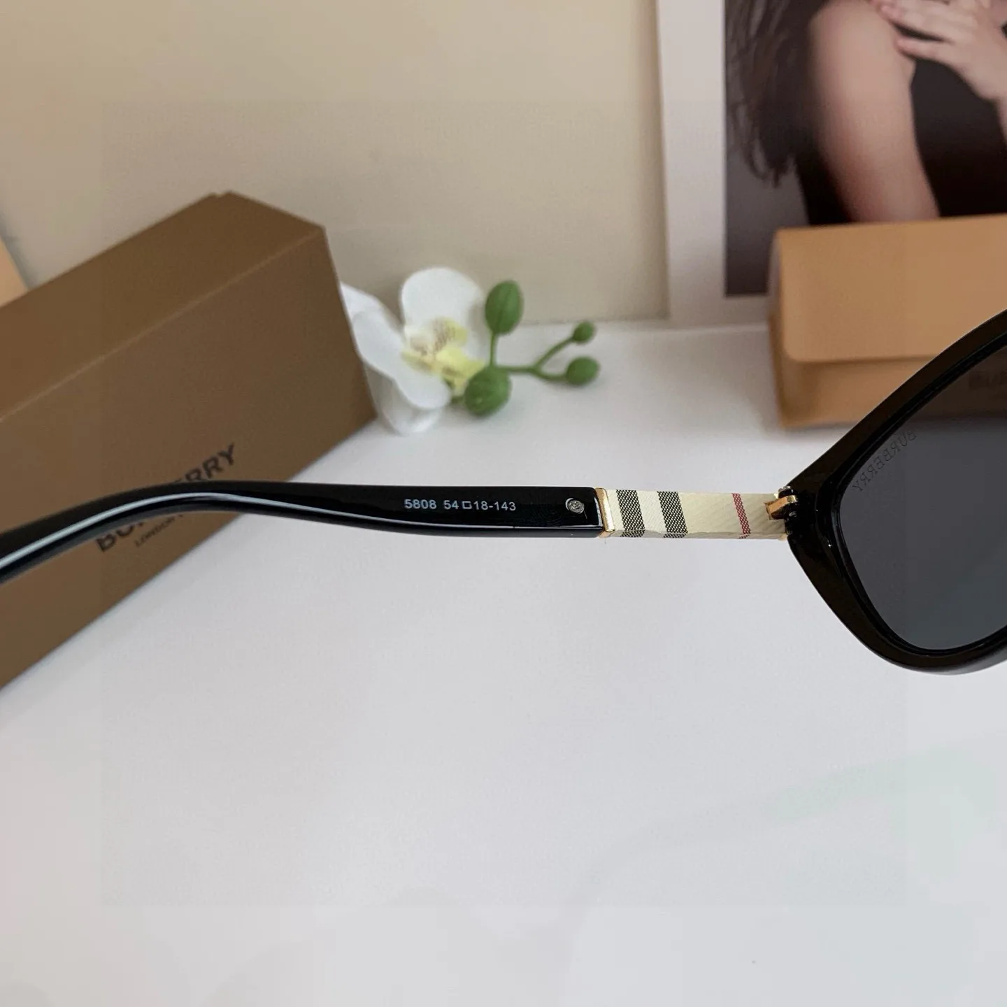 Очки Burberry 13135757