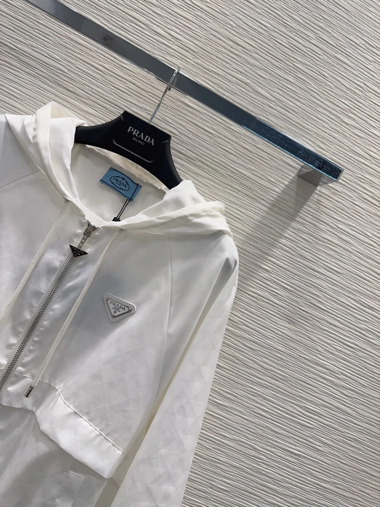 Куртки И Пуховики Женские Prada 12365852