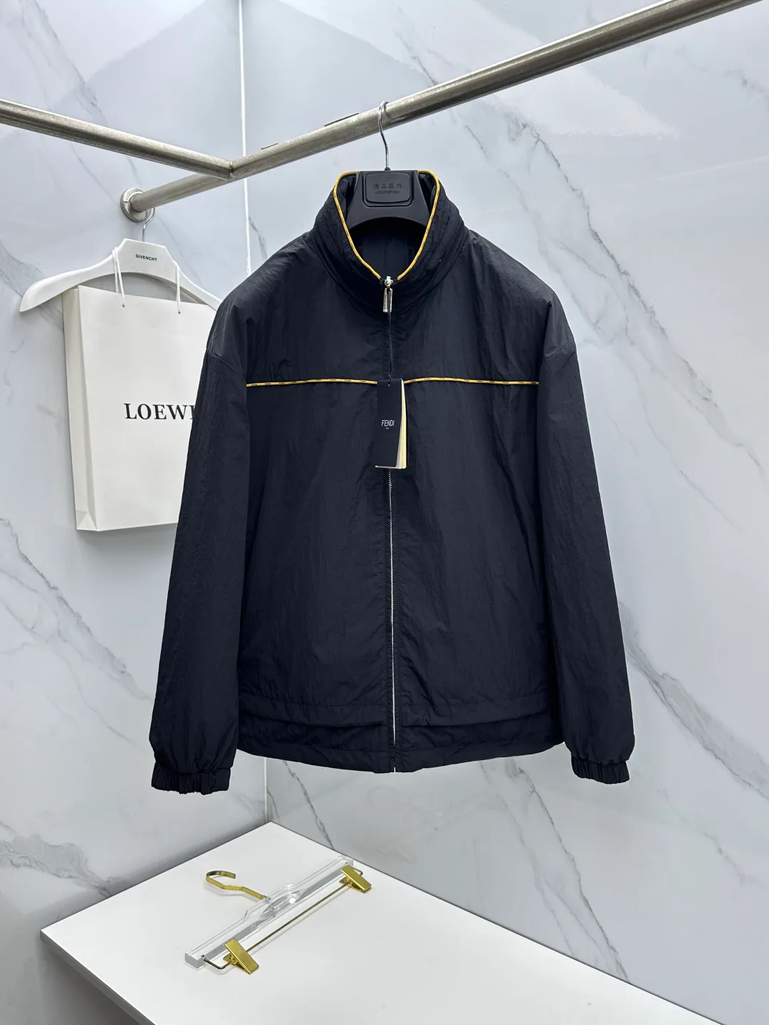 Куртки И Пуховики Мужские Fendi 18246798