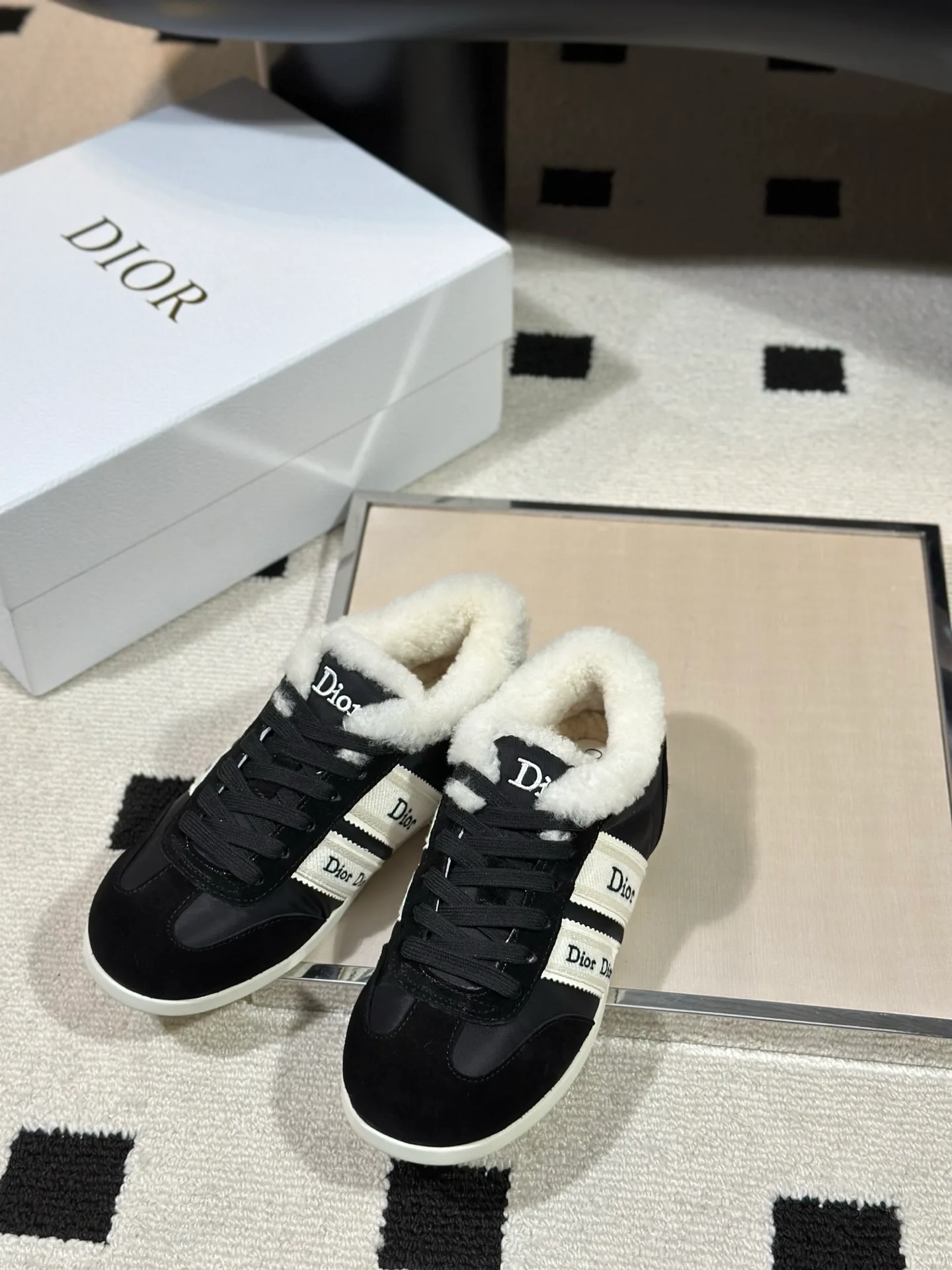Кроссовки Женские Christian Dior 18366780