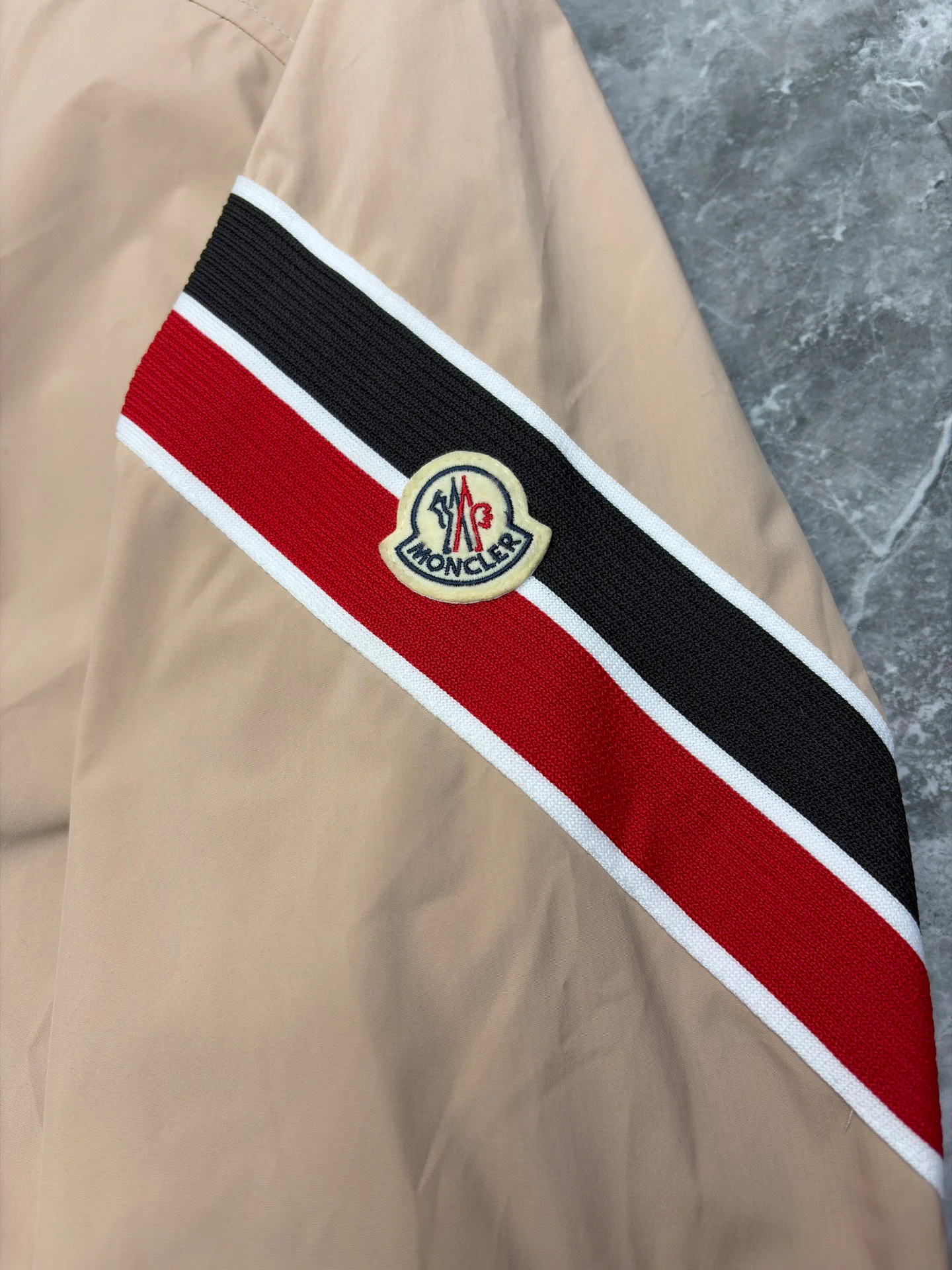 Куртки И Пуховики Мужские Moncler 12712742