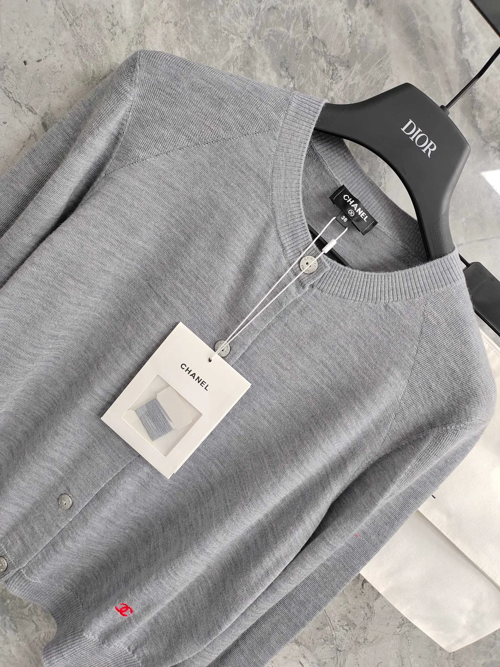 Джемперы И Свитеры Женские Chanel 9398614
