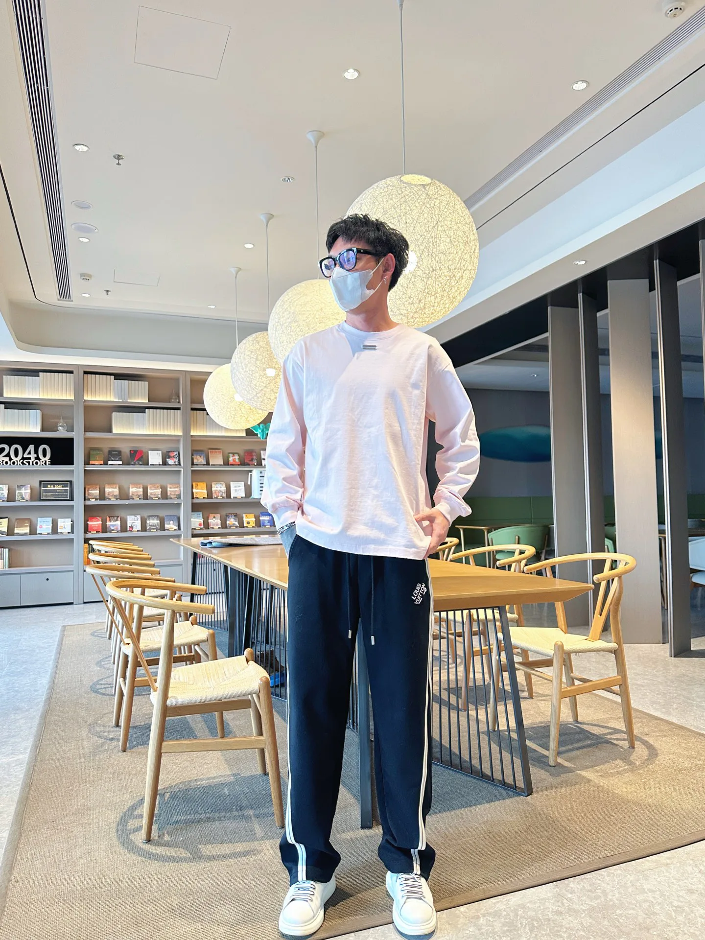 Брюки Мужские Louis Vuitton 6060301