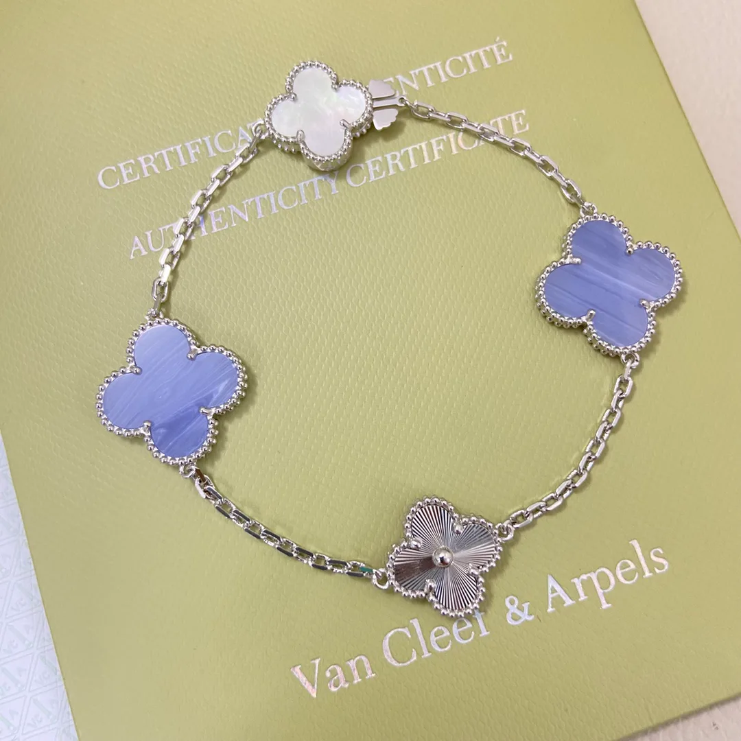 Бижутерия Van Cleef & Arpels 1256273