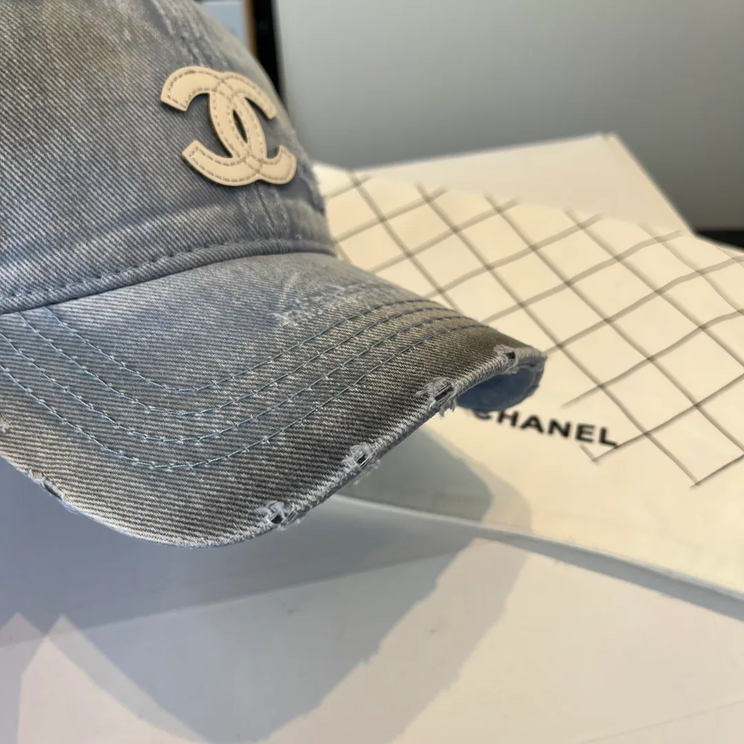 Головные Уборы Chanel 11488860