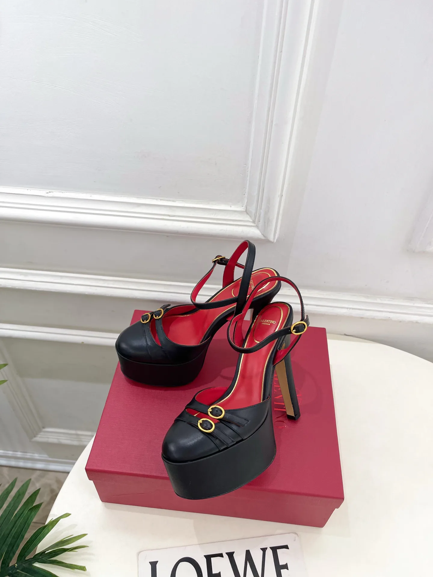 Босоножки Женские Valentino 13218176