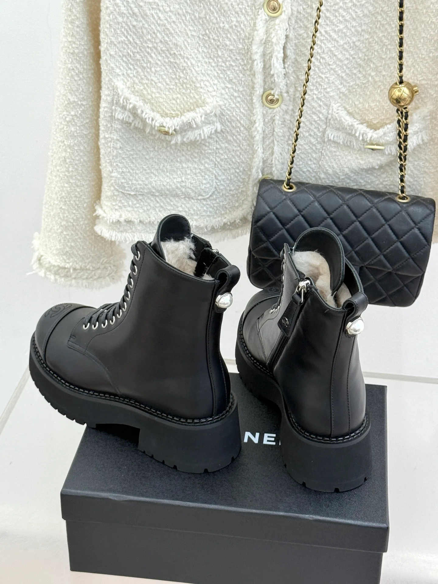 Ботинки Женские Chanel 19570321