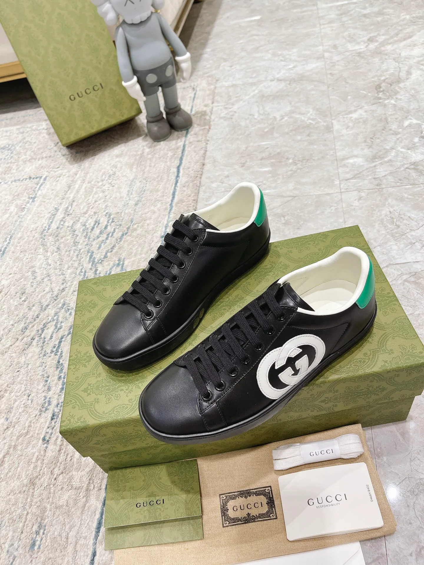 Кроссовки Женские Gucci 17620424