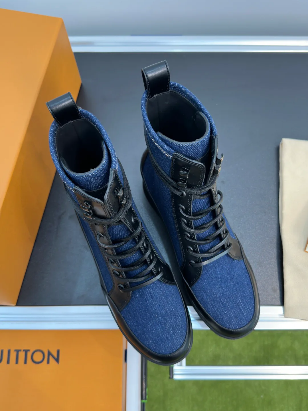 Ботинки Женские Louis Vuitton 18741673