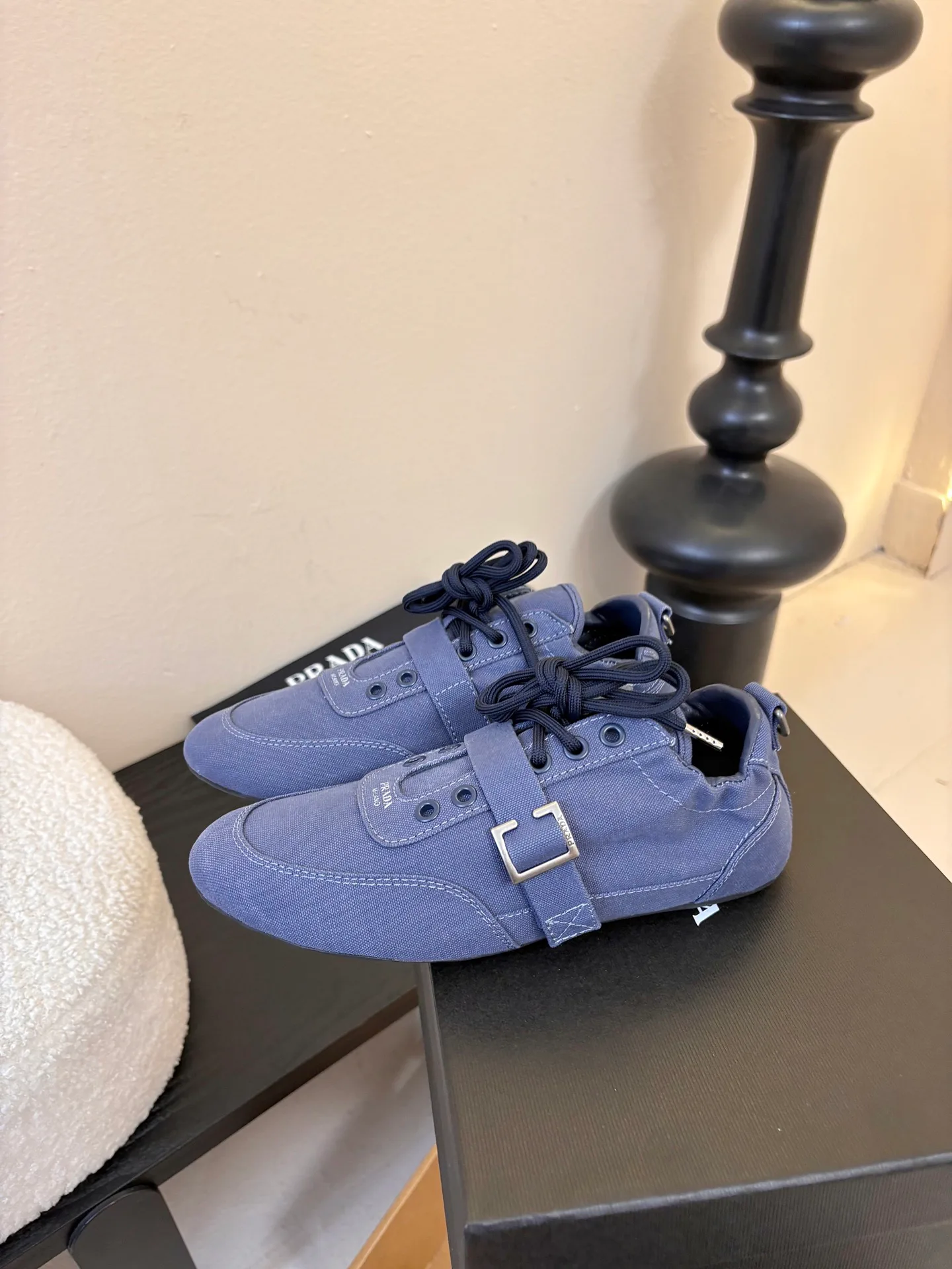 Кроссовки Женские Prada 664711