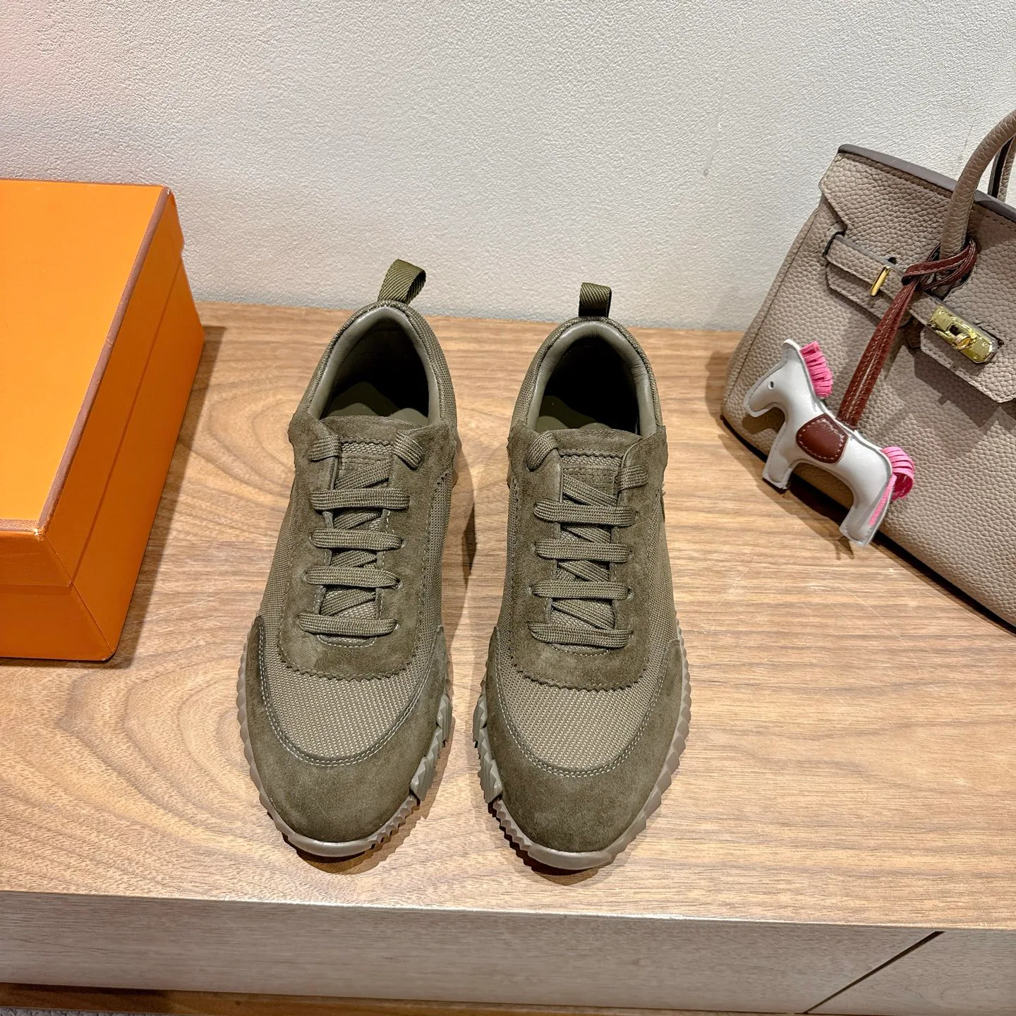 Кроссовки Женские Hermes 9914947