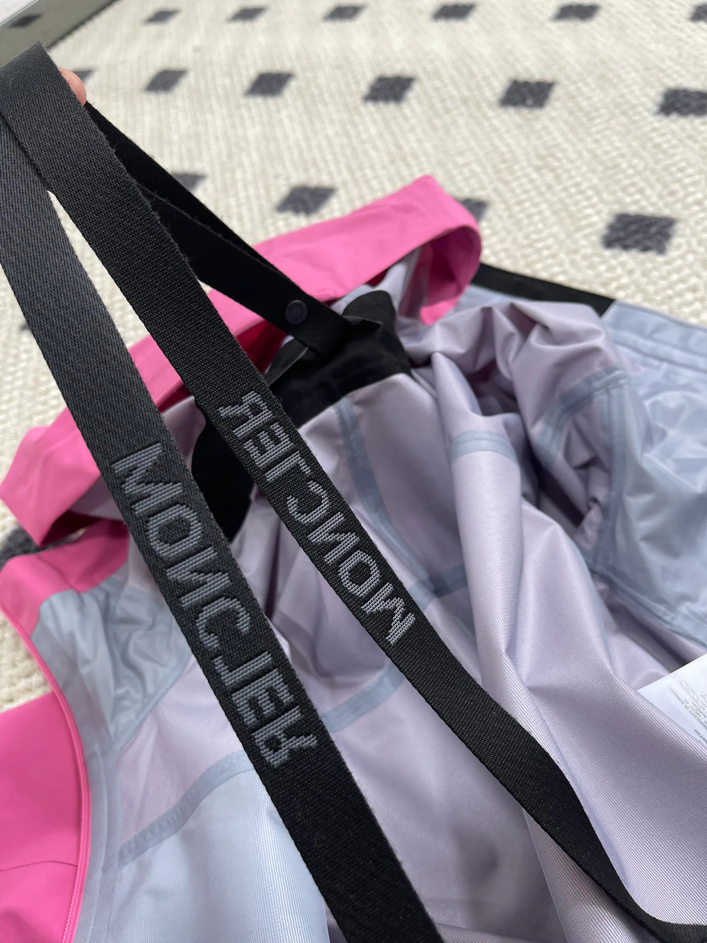 Куртки Женские Moncler 6920