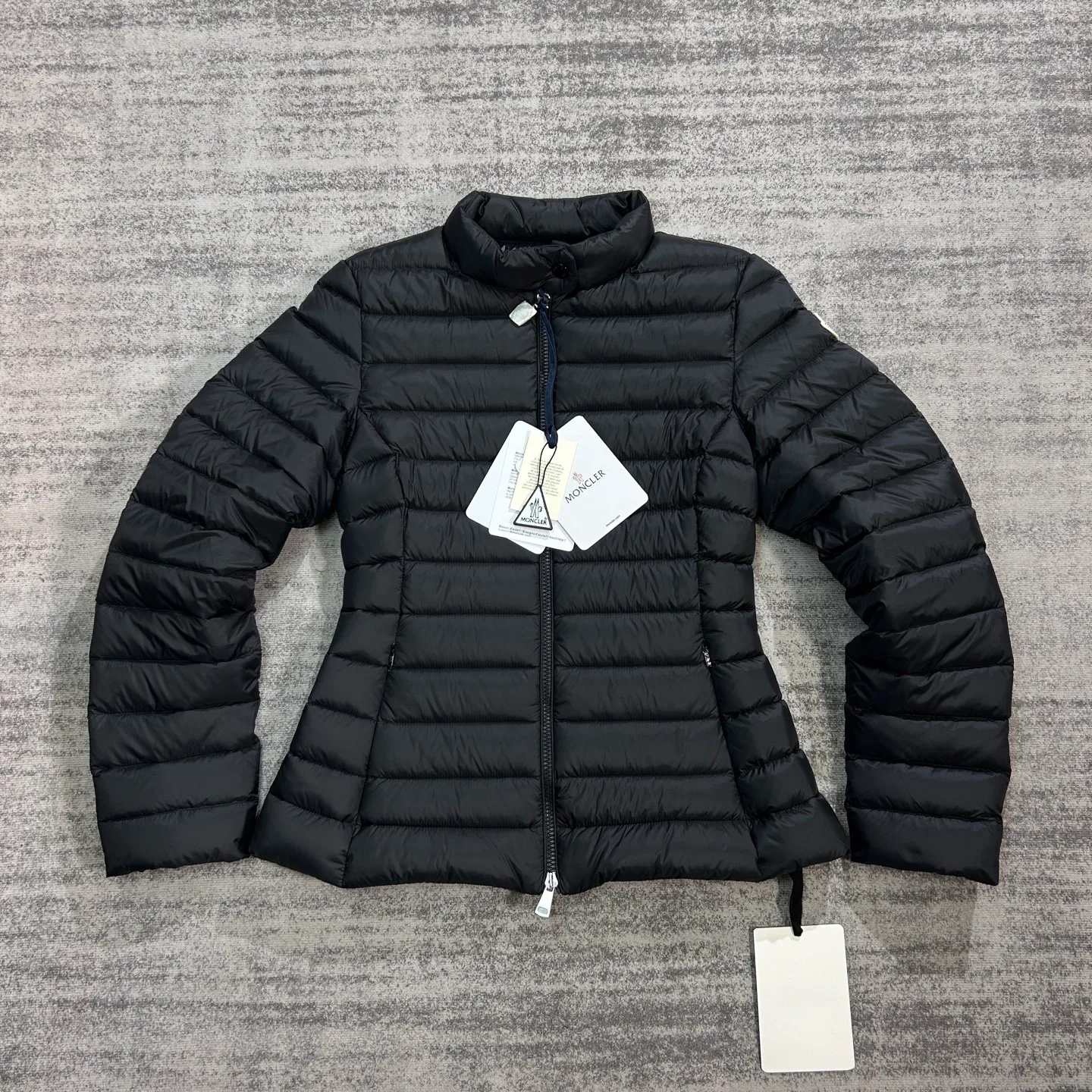 Куртки И Пуховики Женские Moncler 18133832
