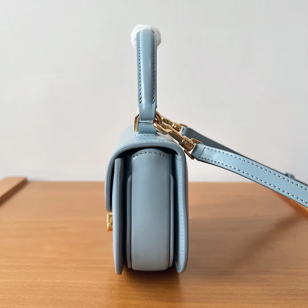 Сумки На Ремне Женские Celine 618202