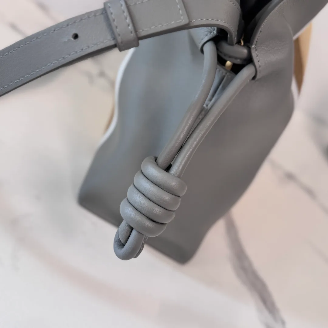 Классические Сумки Женские Loewe 11210971