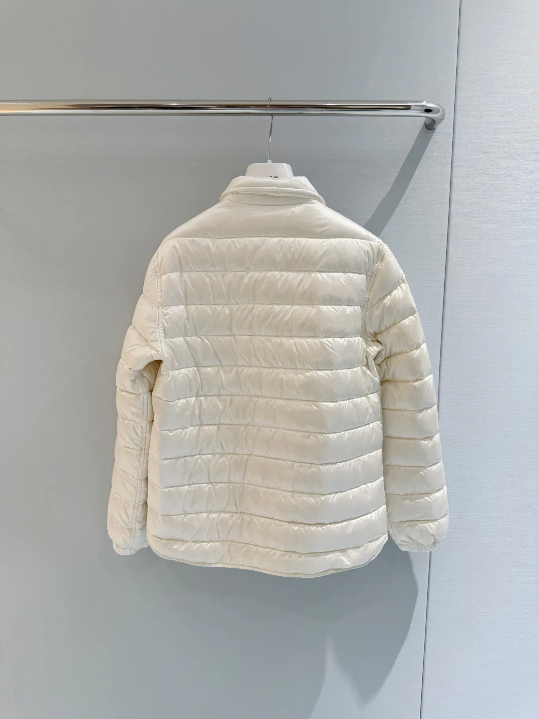 Куртки И Пуховики Женские Moncler 18439953
