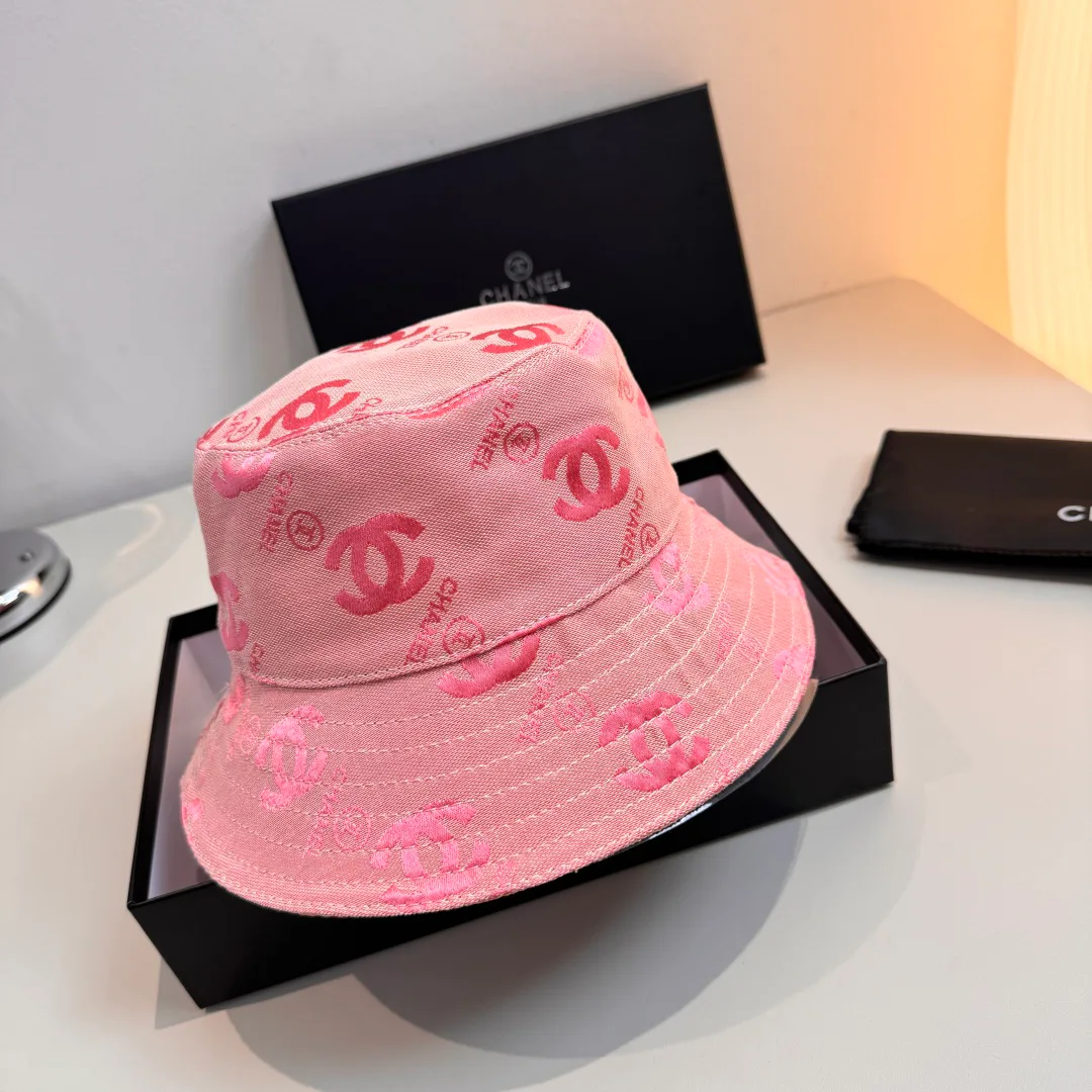 Головные Уборы Chanel 12647131