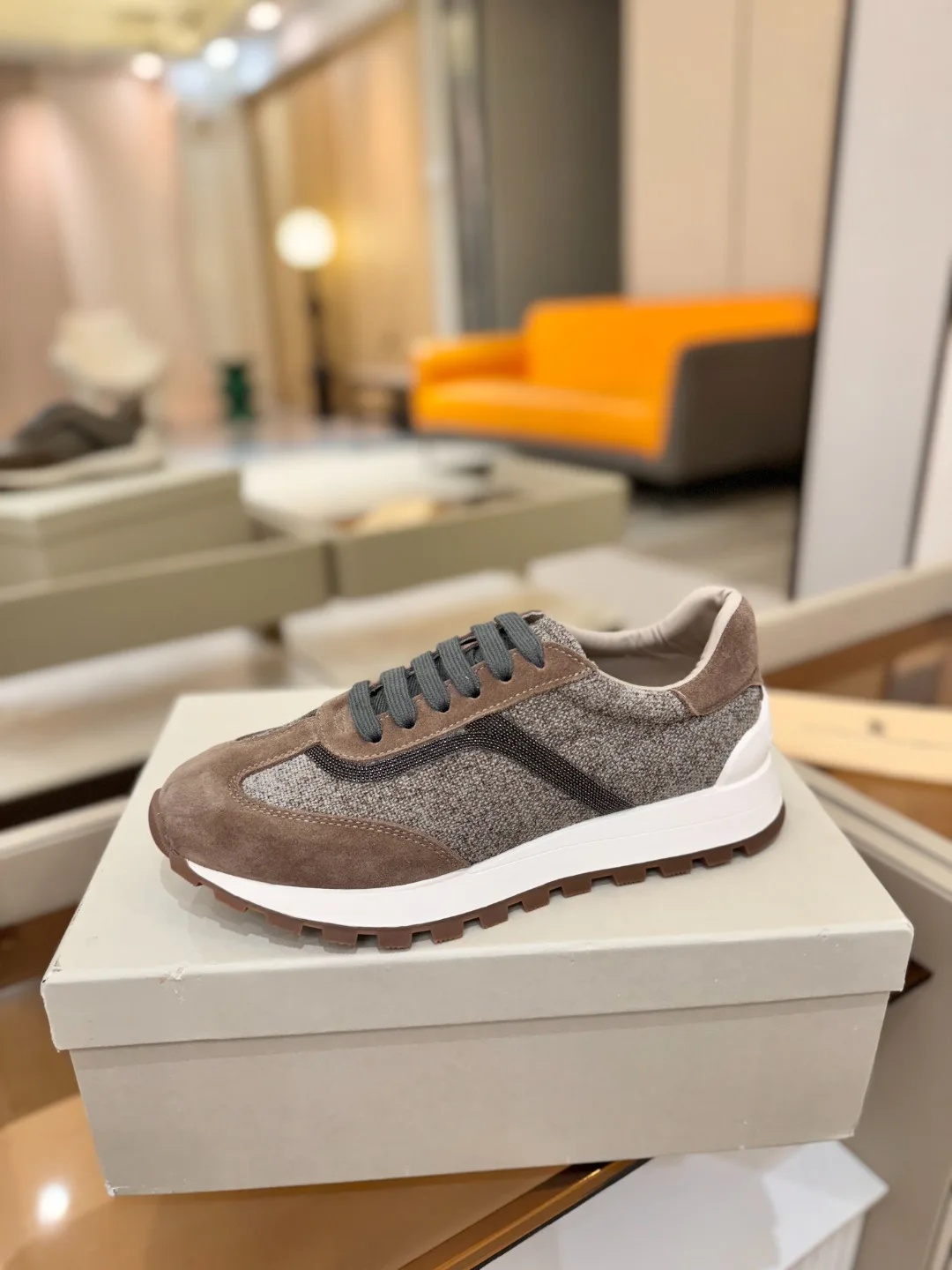 Кроссовки Женские Brunello Cucinelli 18813017