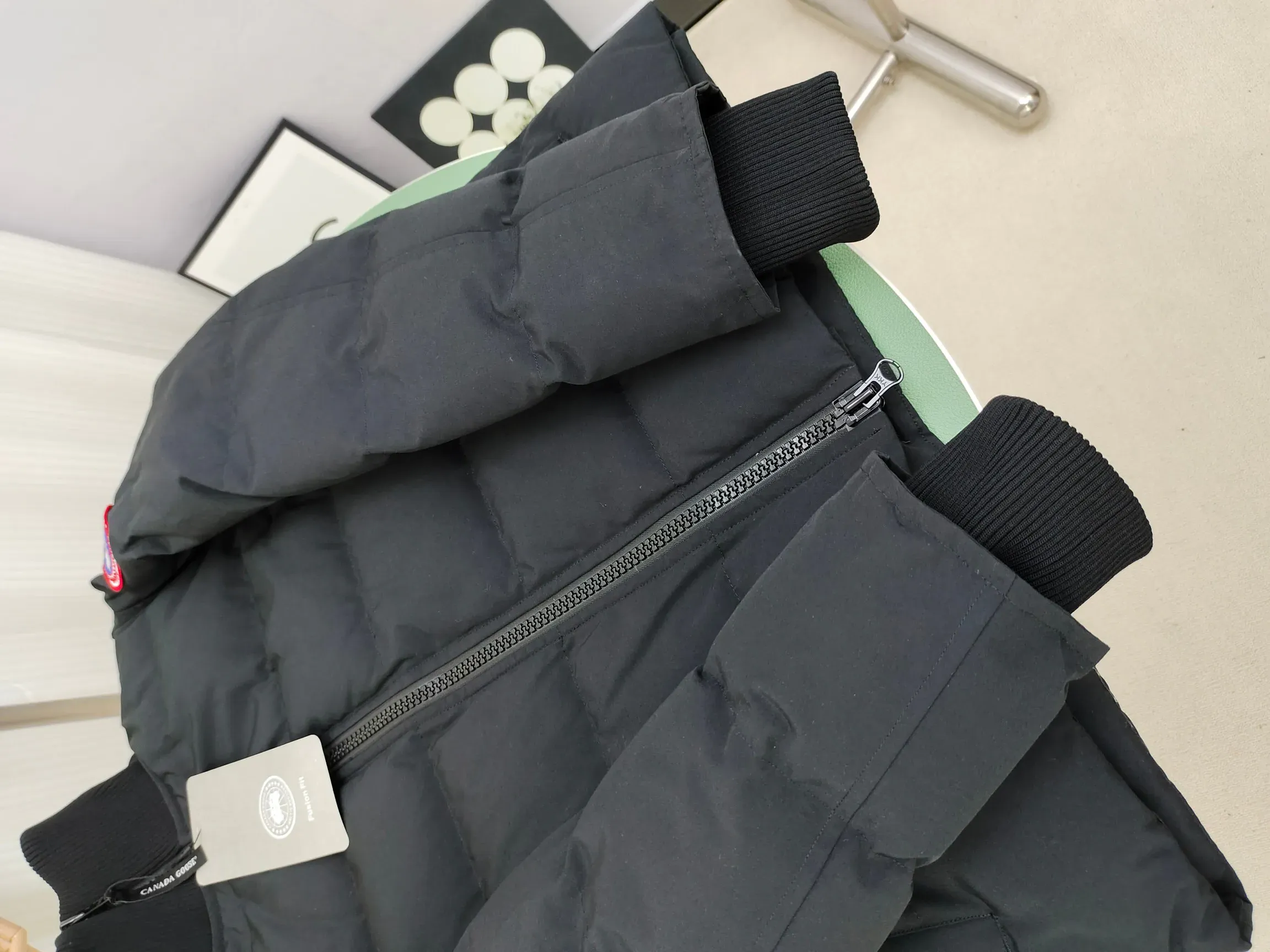Куртки И Пуховики Женские Canada Goose 2162123