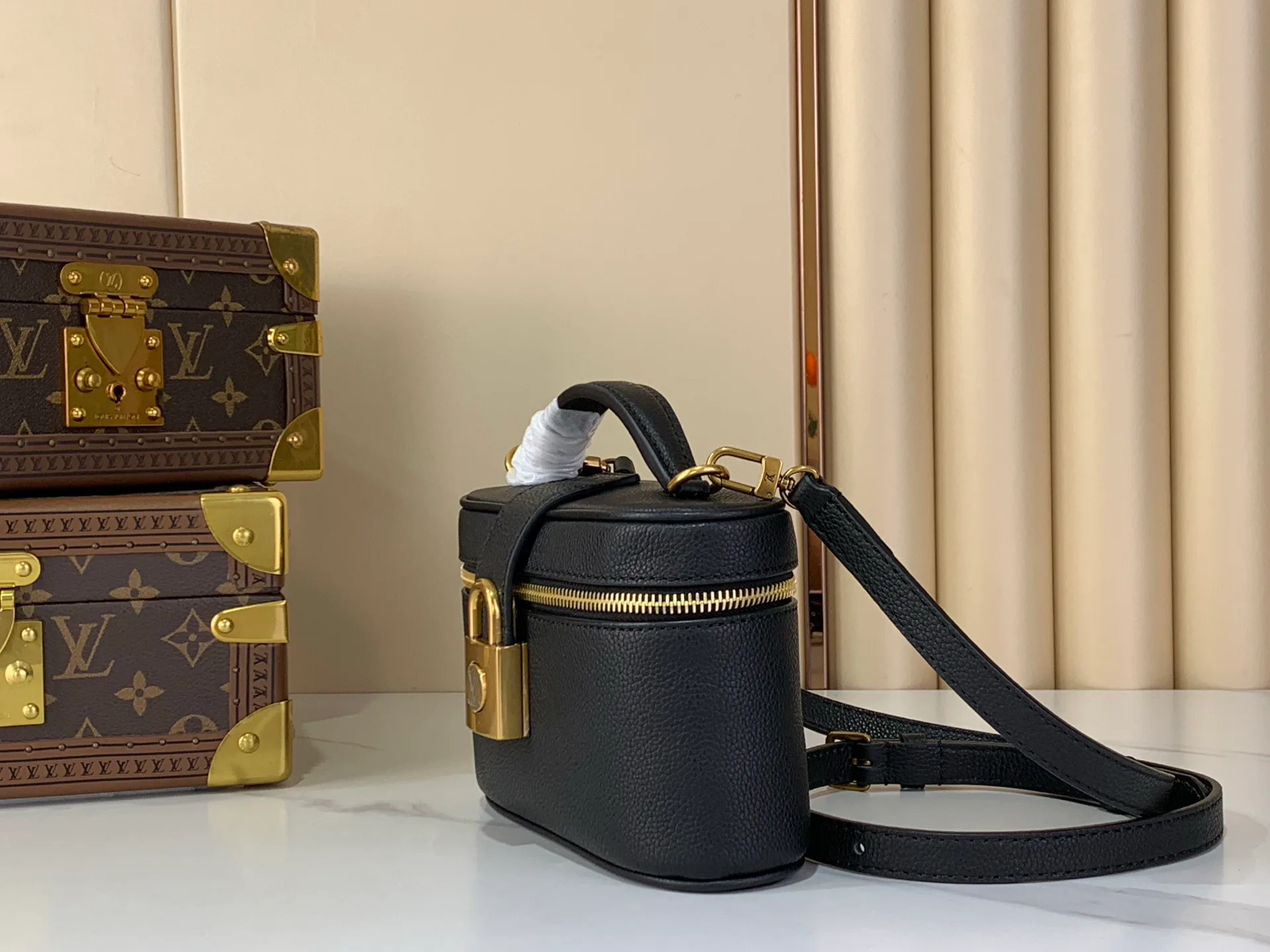 Классические Сумки Женские Celine 11934136