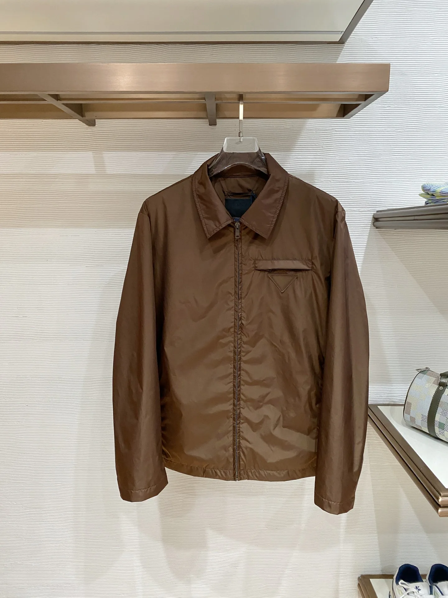 Куртки И Пуховики Мужские Prada 11504109