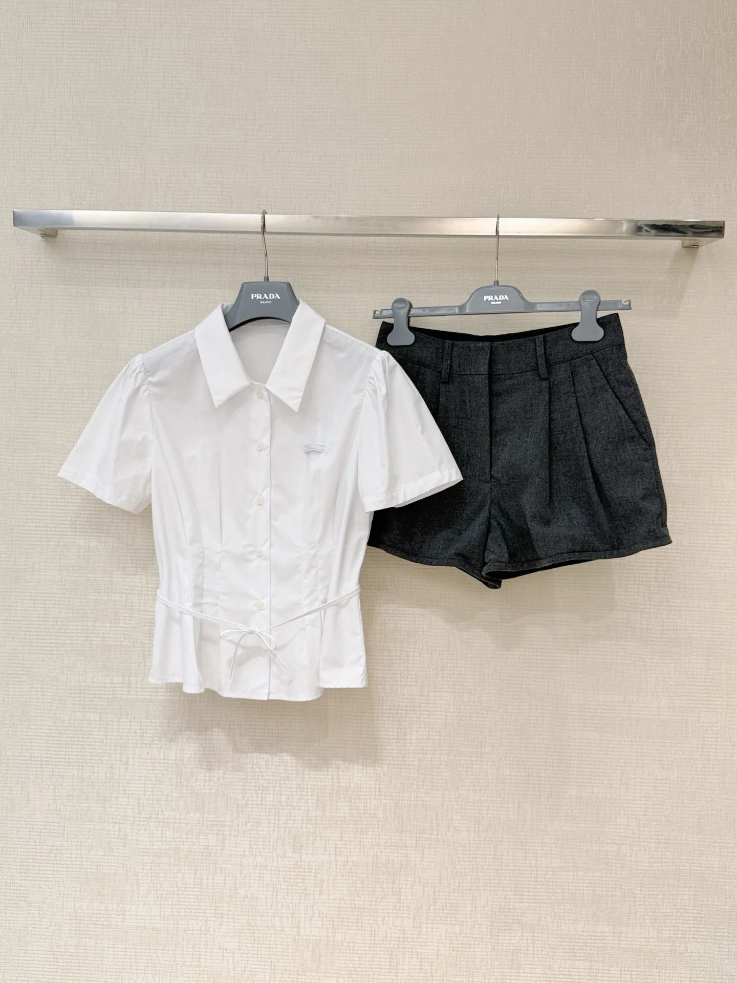 Шорты Женские Prada 12744402