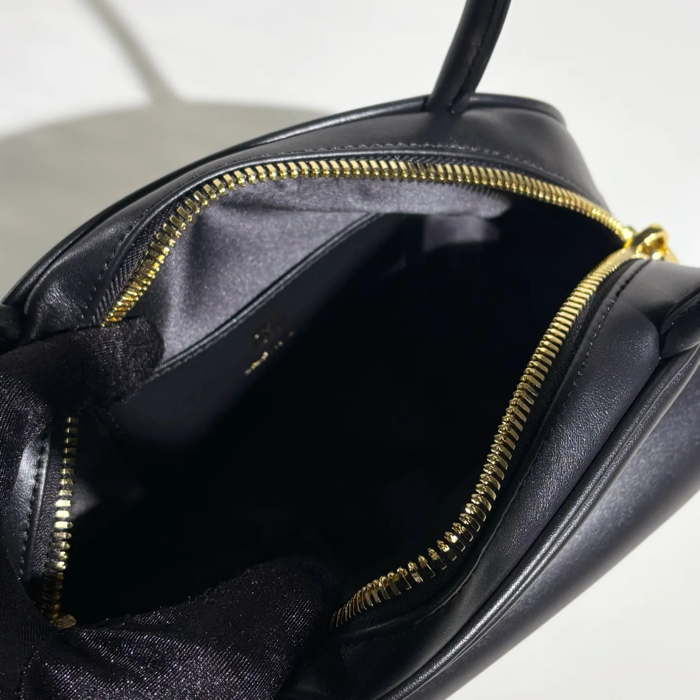 Классические Сумки Женские Miu Miu 10105239