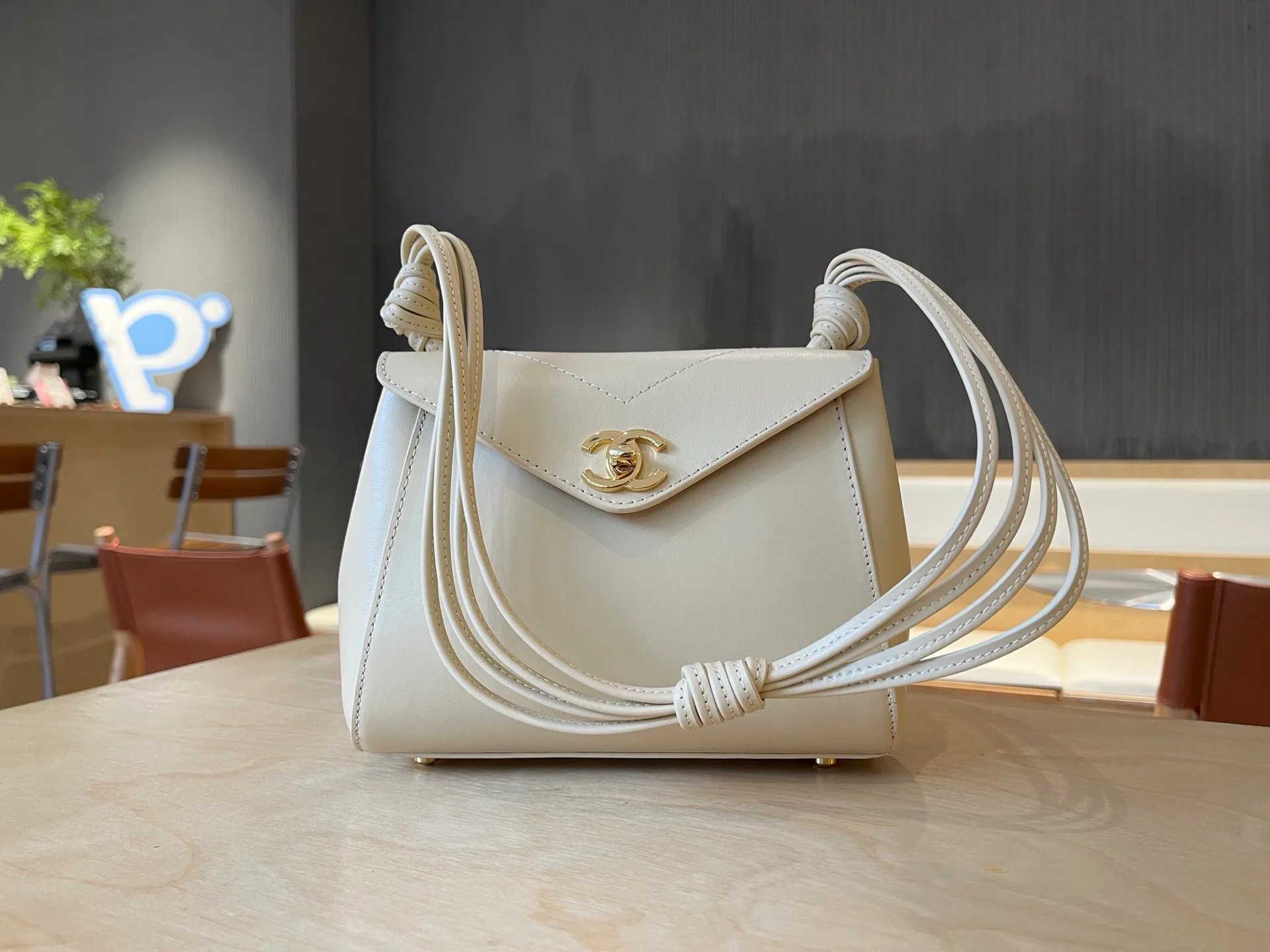 Классические Сумки Женские Chanel 18004454