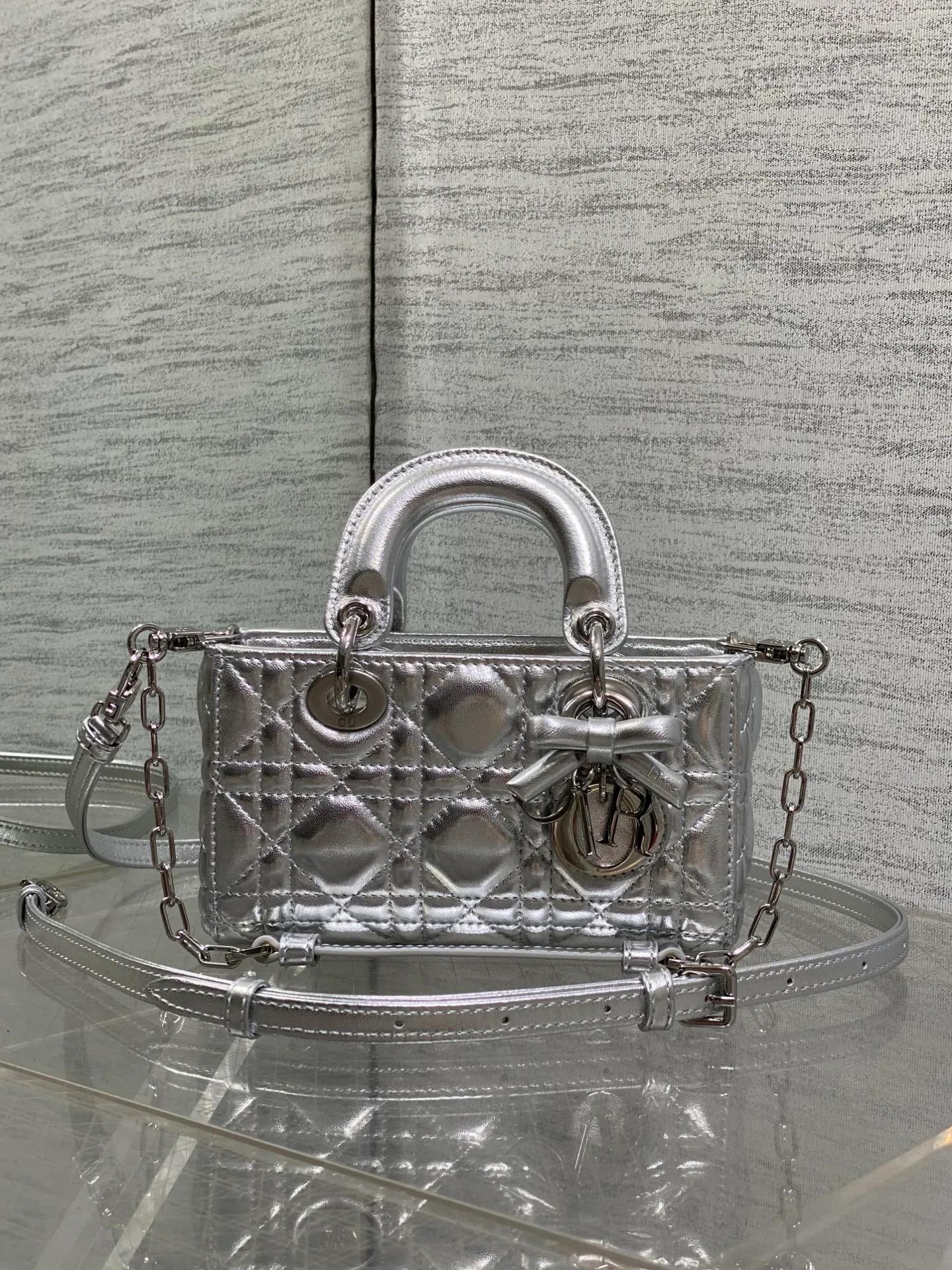 Классические Сумки Женские Christian Dior 17601489