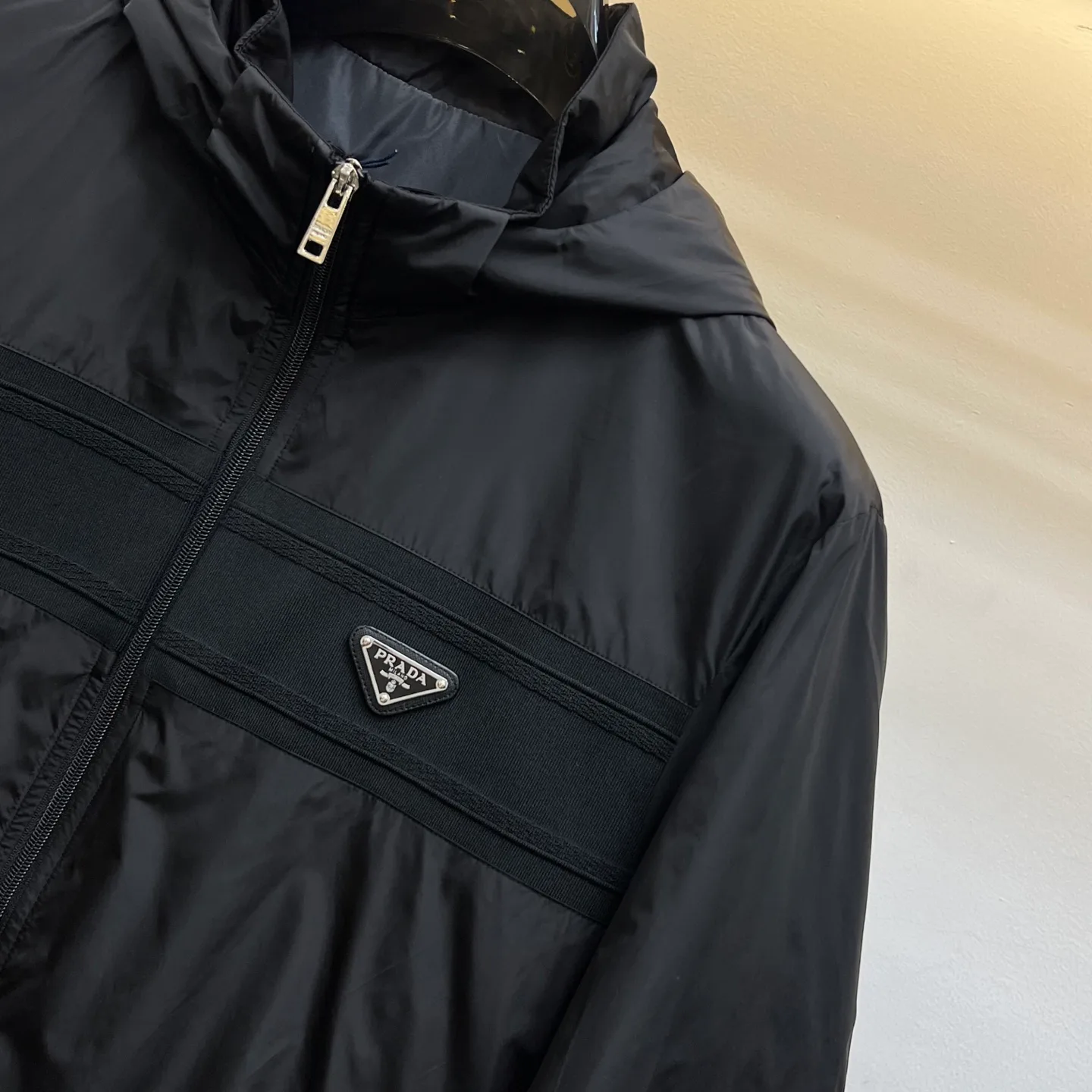 Куртки И Пуховики Женские Prada 17340704
