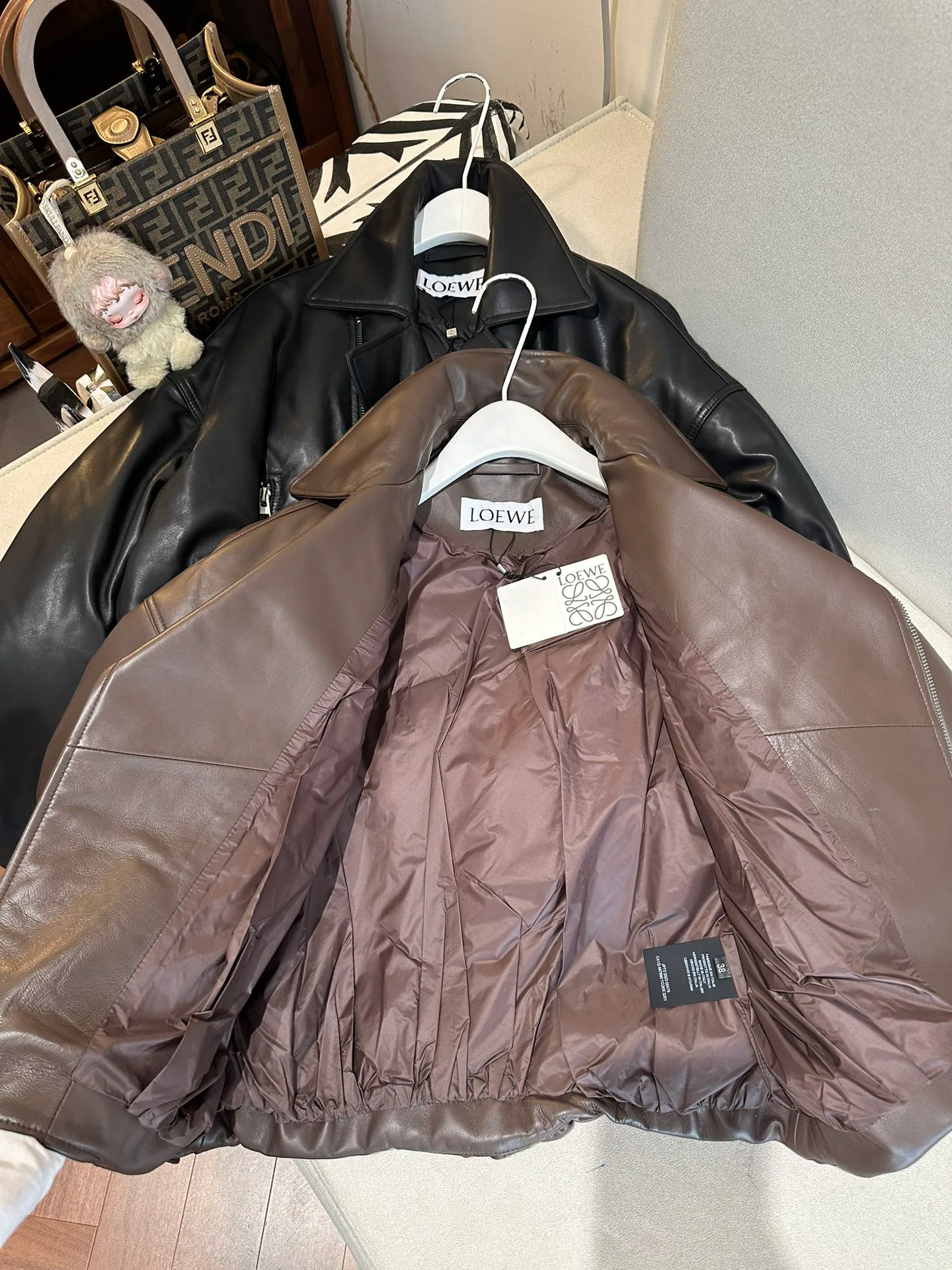 Кожаные Куртки И Дублёнки Женские Loewe 496014