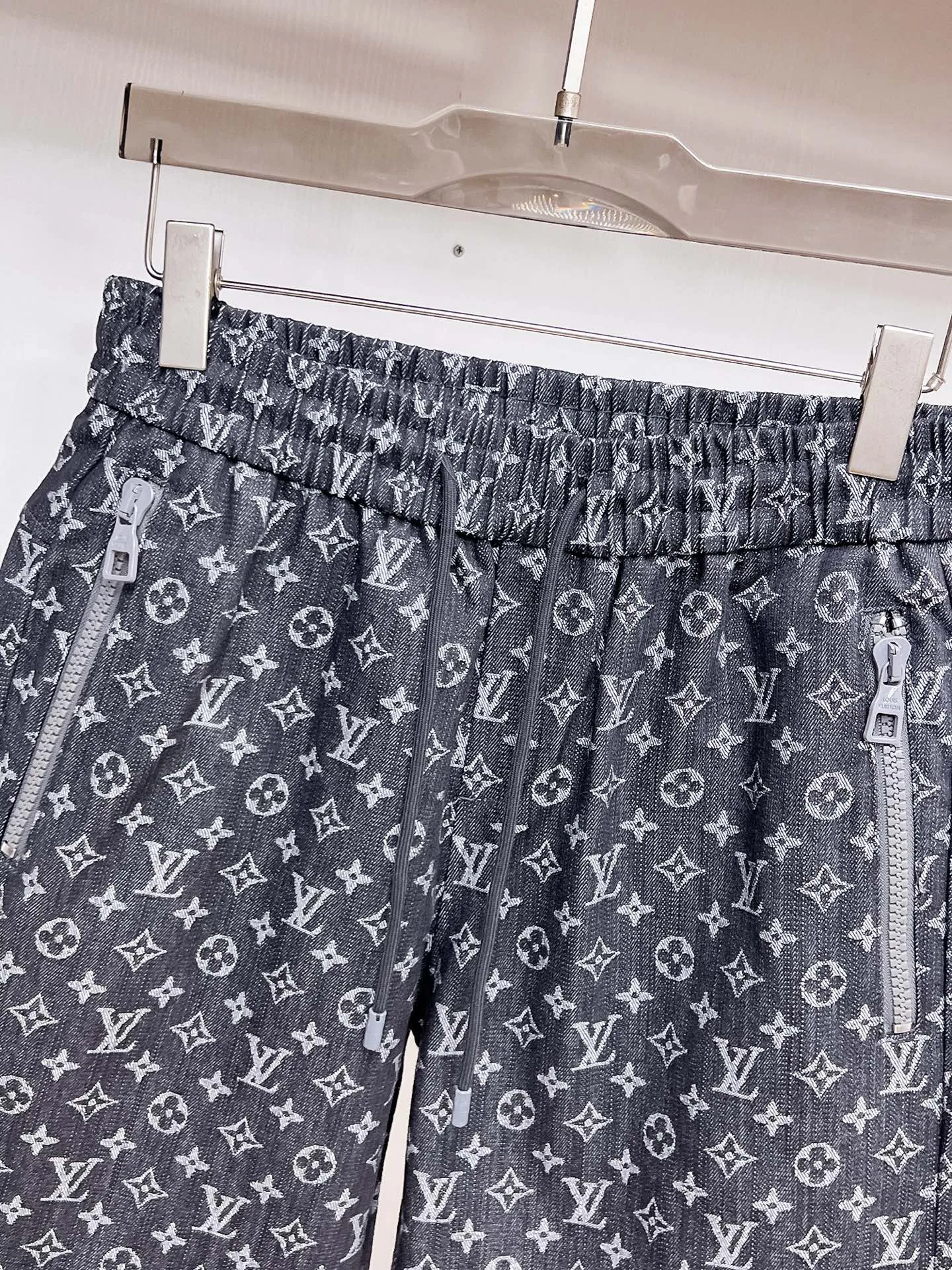 Шорты Мужские Louis Vuitton 13417571