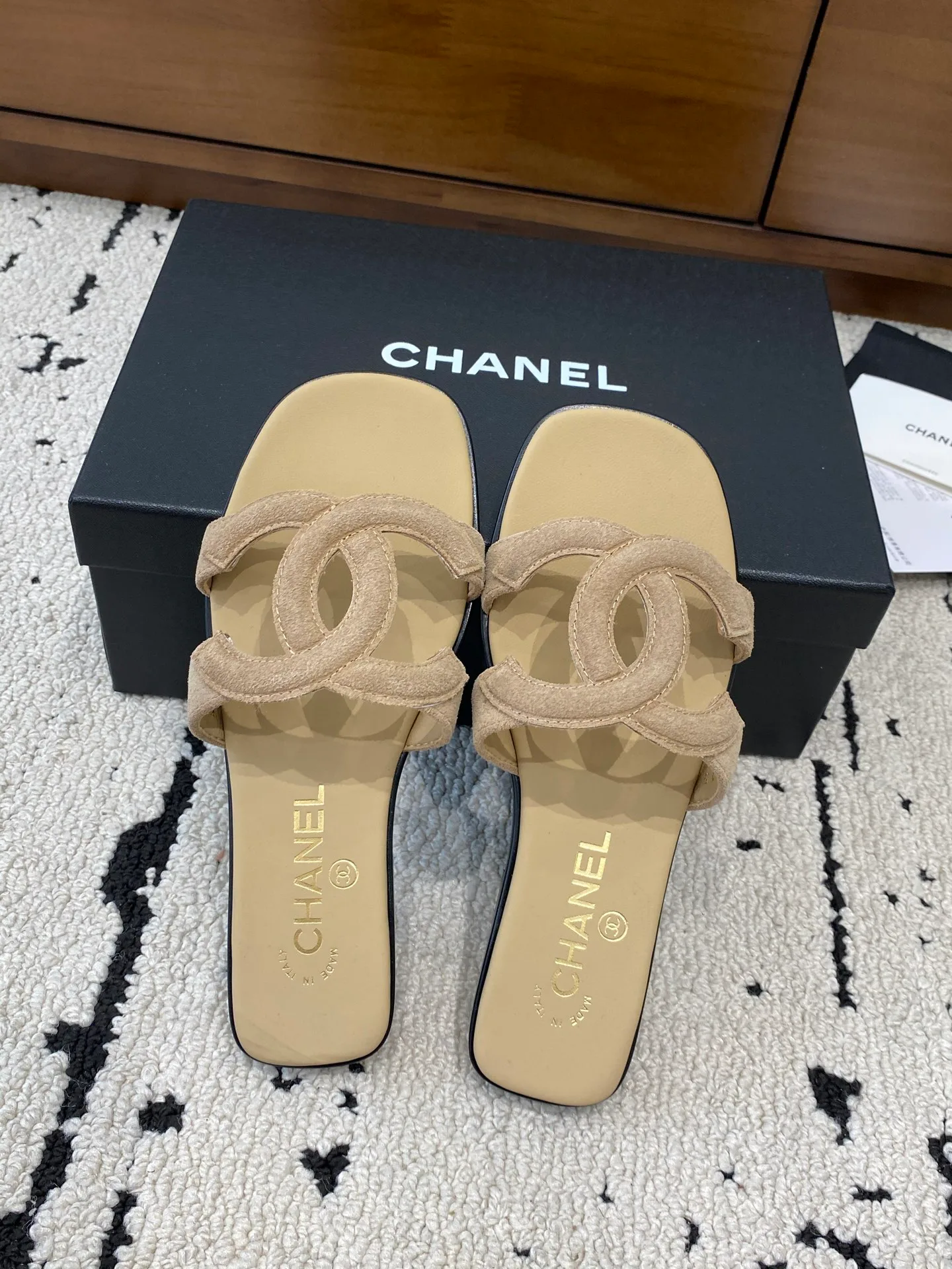 Шлепанцы Женские Chanel 13321047