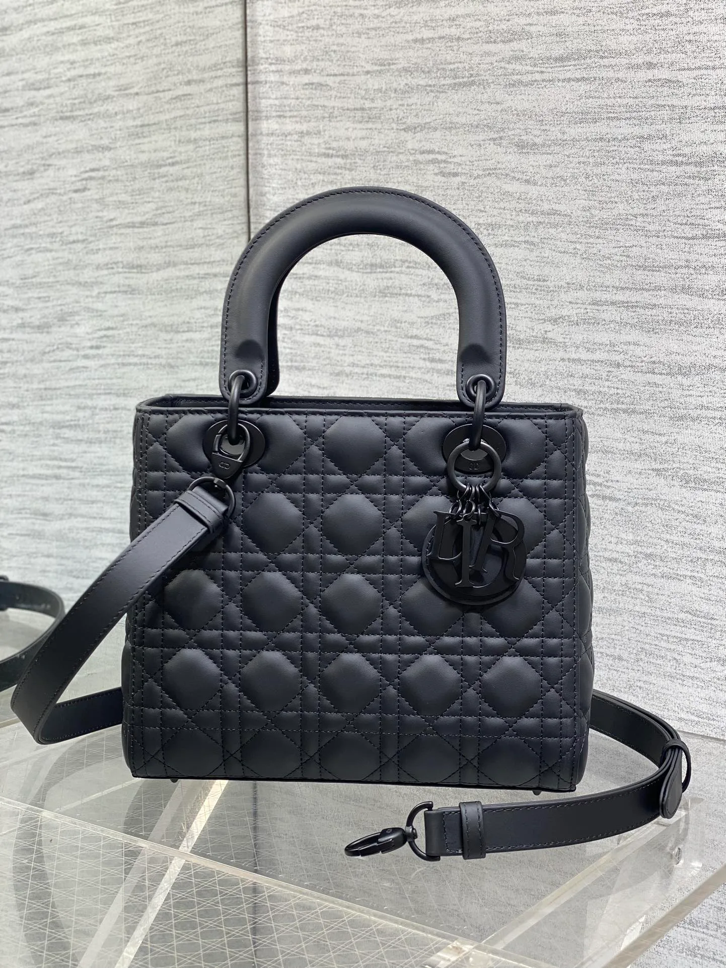 Классические Сумки Женские Christian Dior 11685140