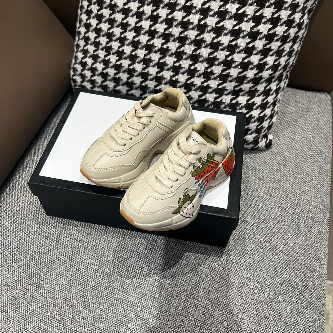 Кроссовки Женские Gucci 18696813