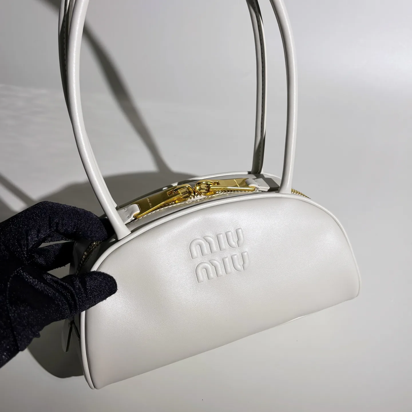 Классические Сумки Женские Miu Miu 10105237