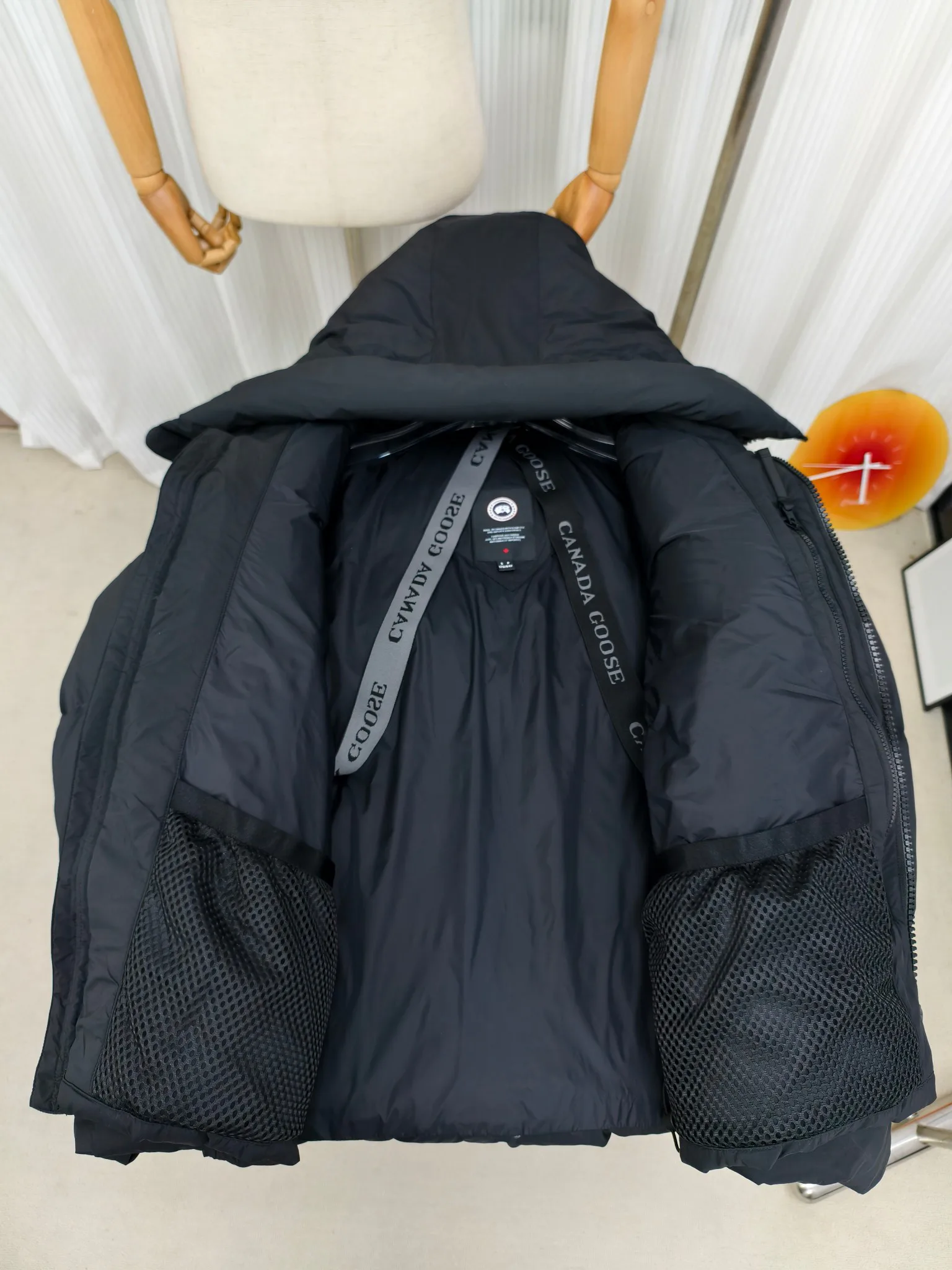 Куртки И Пуховики Женские Canada Goose 18111599