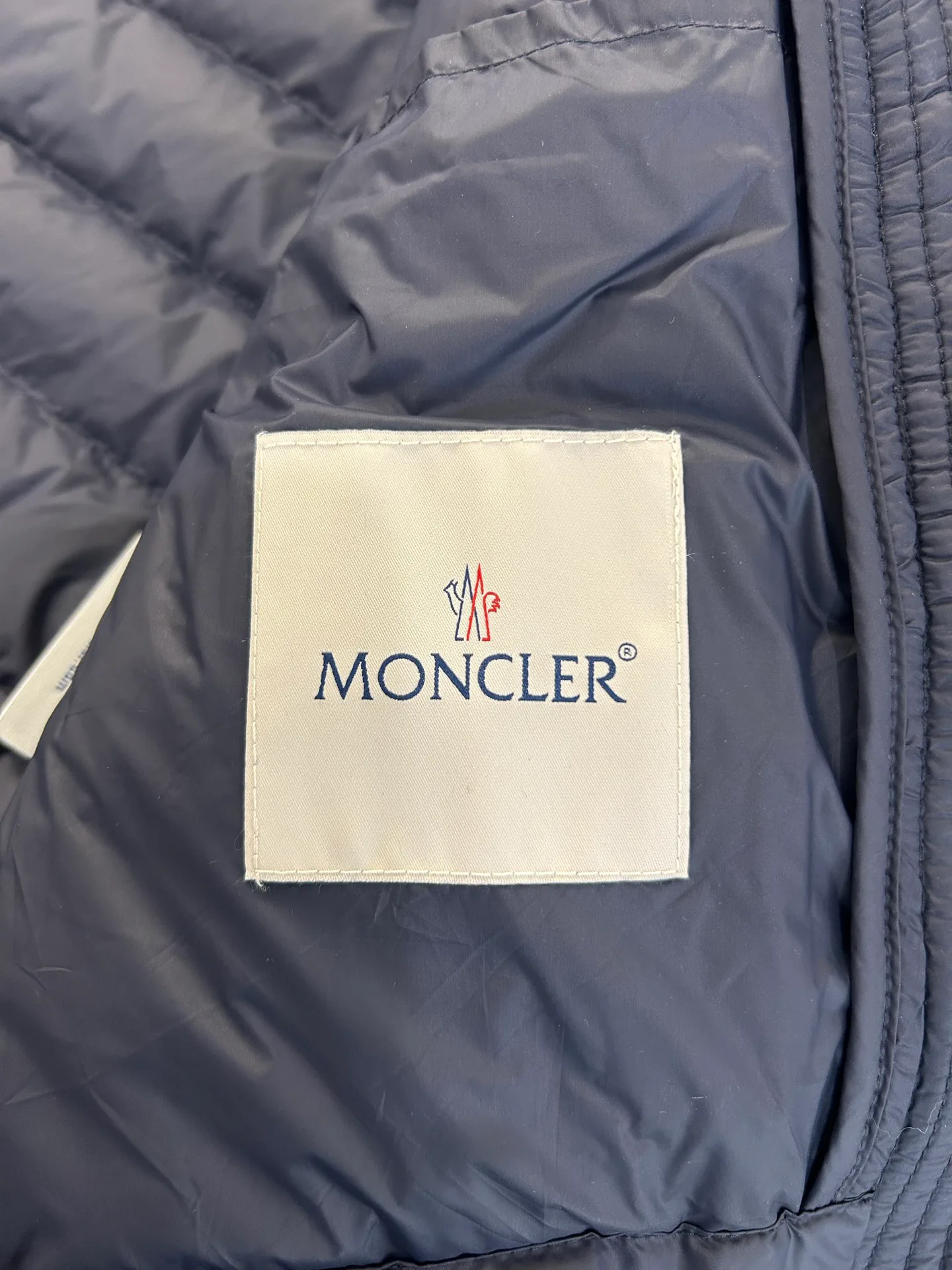 Куртки И Пуховики Мужские Moncler 18231514