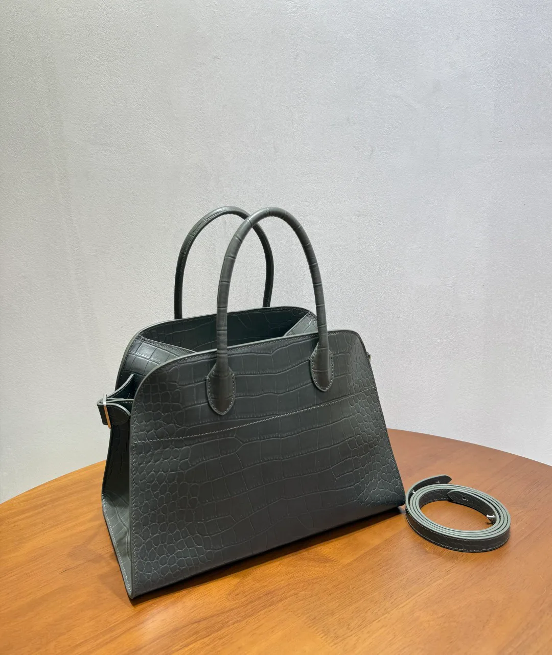 Классические Сумки Женские The Row 11412625