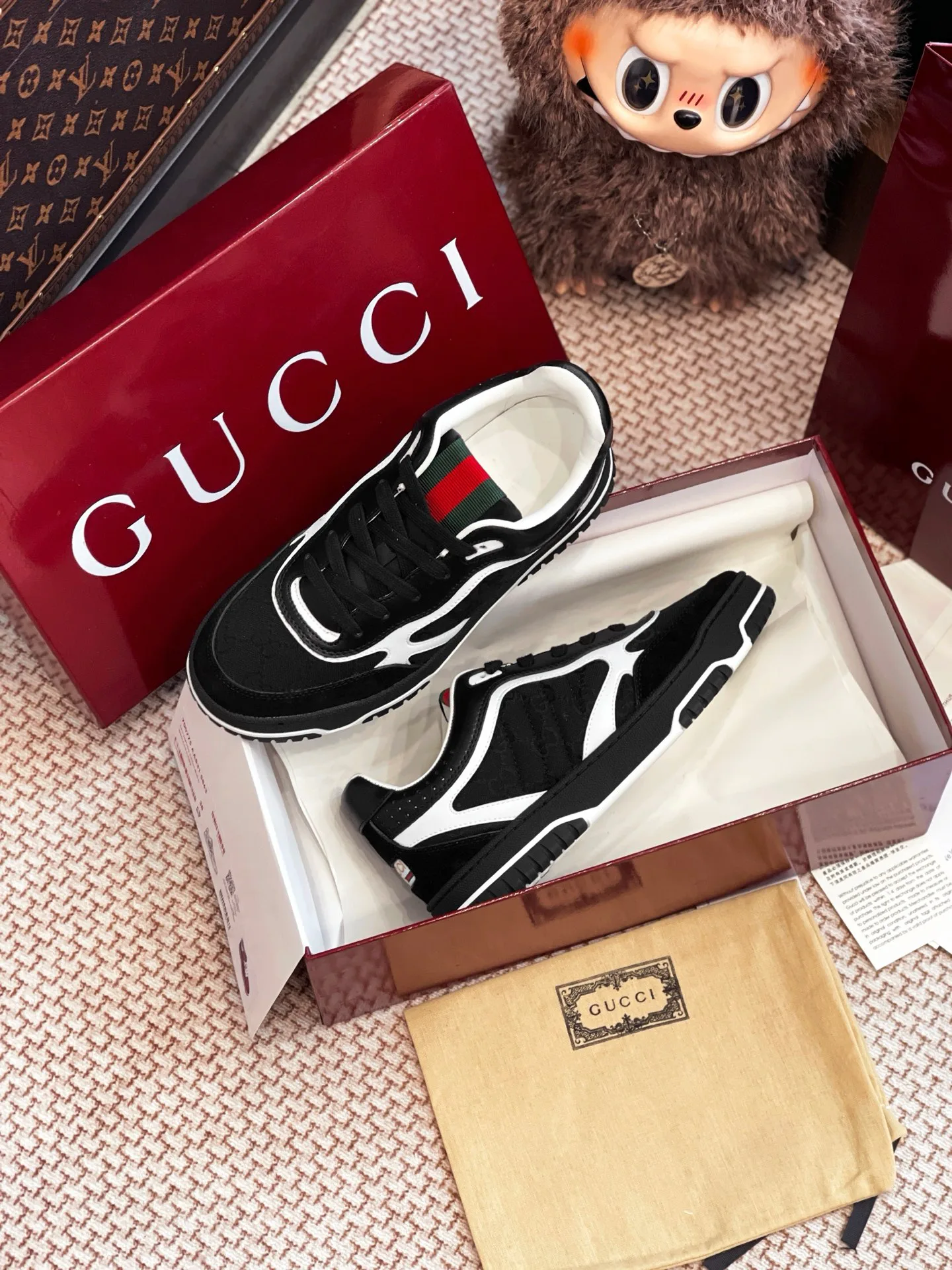 Кроссовки Женские Gucci 10477214