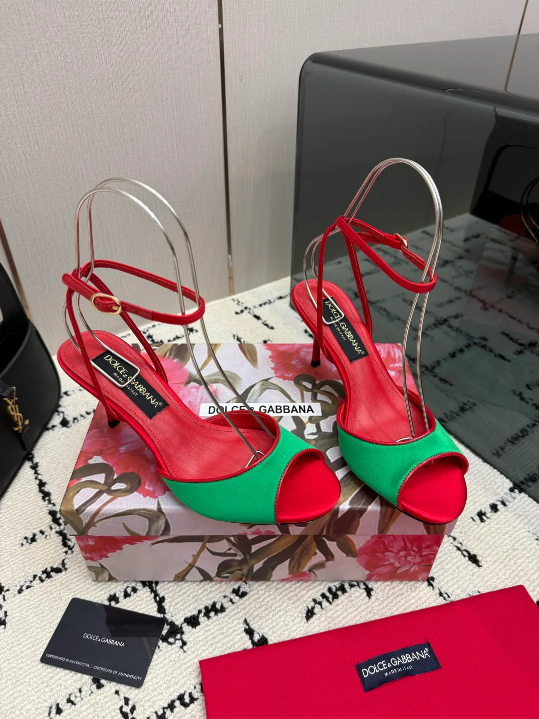 Босоножки Женские Dolce & Gabbana 18335961