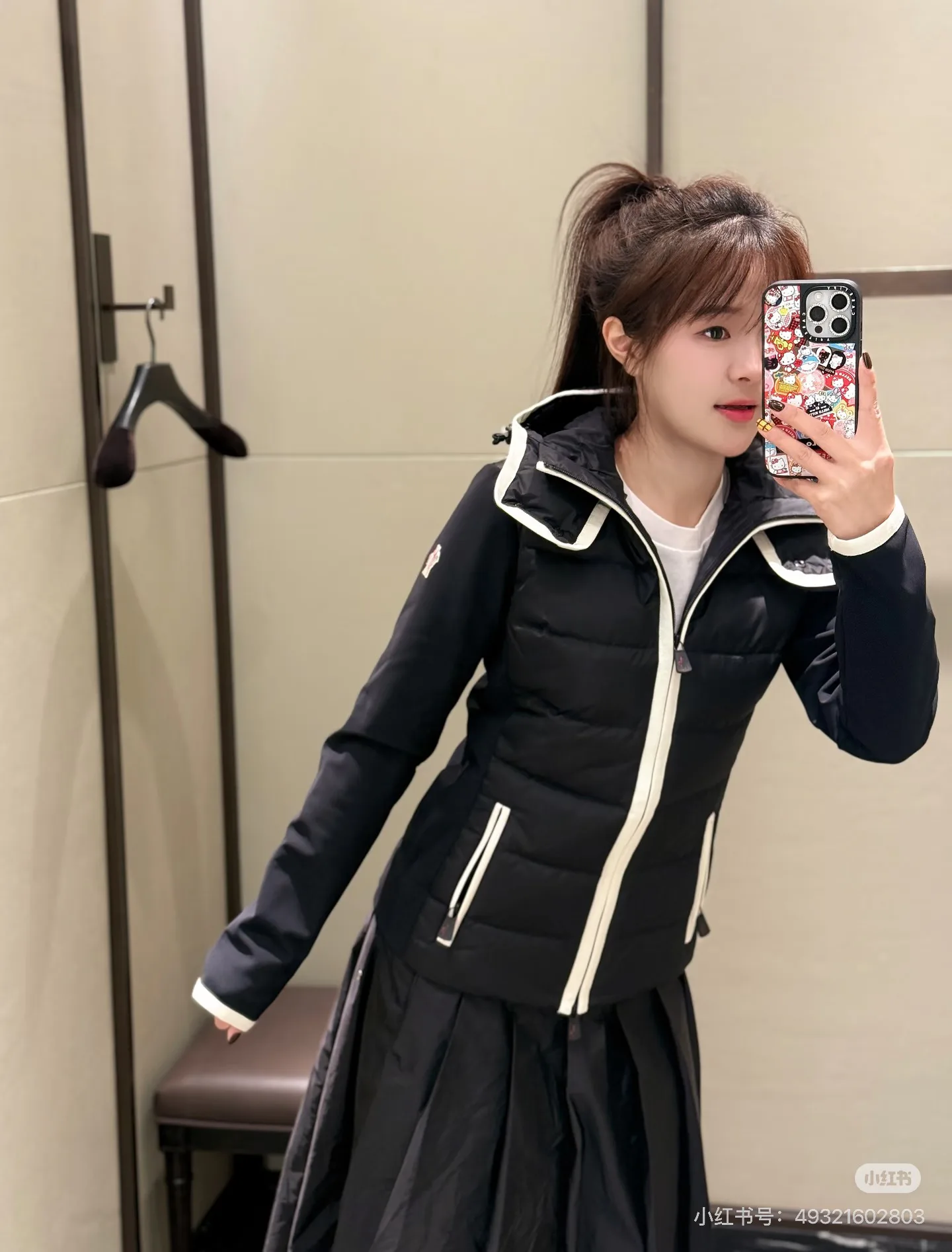 Куртки И Пуховики Женские Moncler 19698107